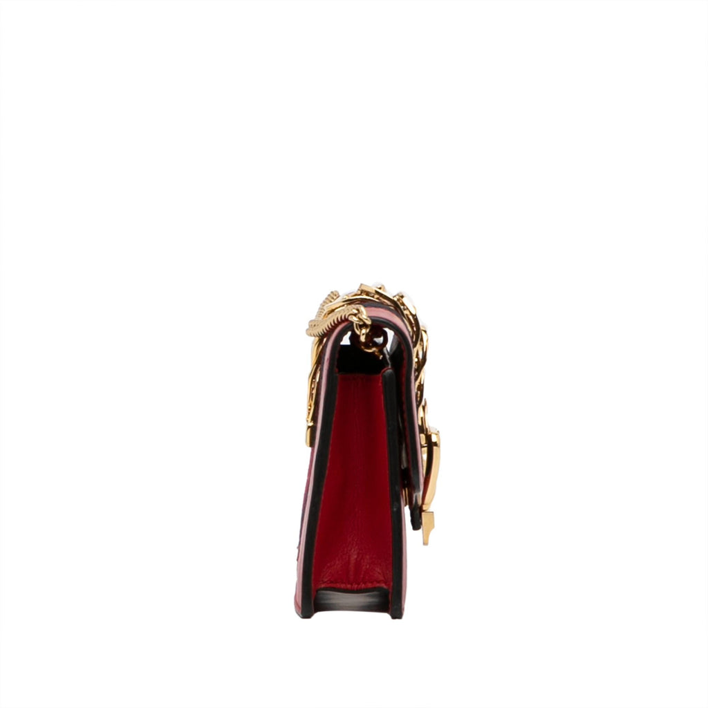 Gucci Super Mini Sylvie Crossbody Bag (SHG-WQPGZl)