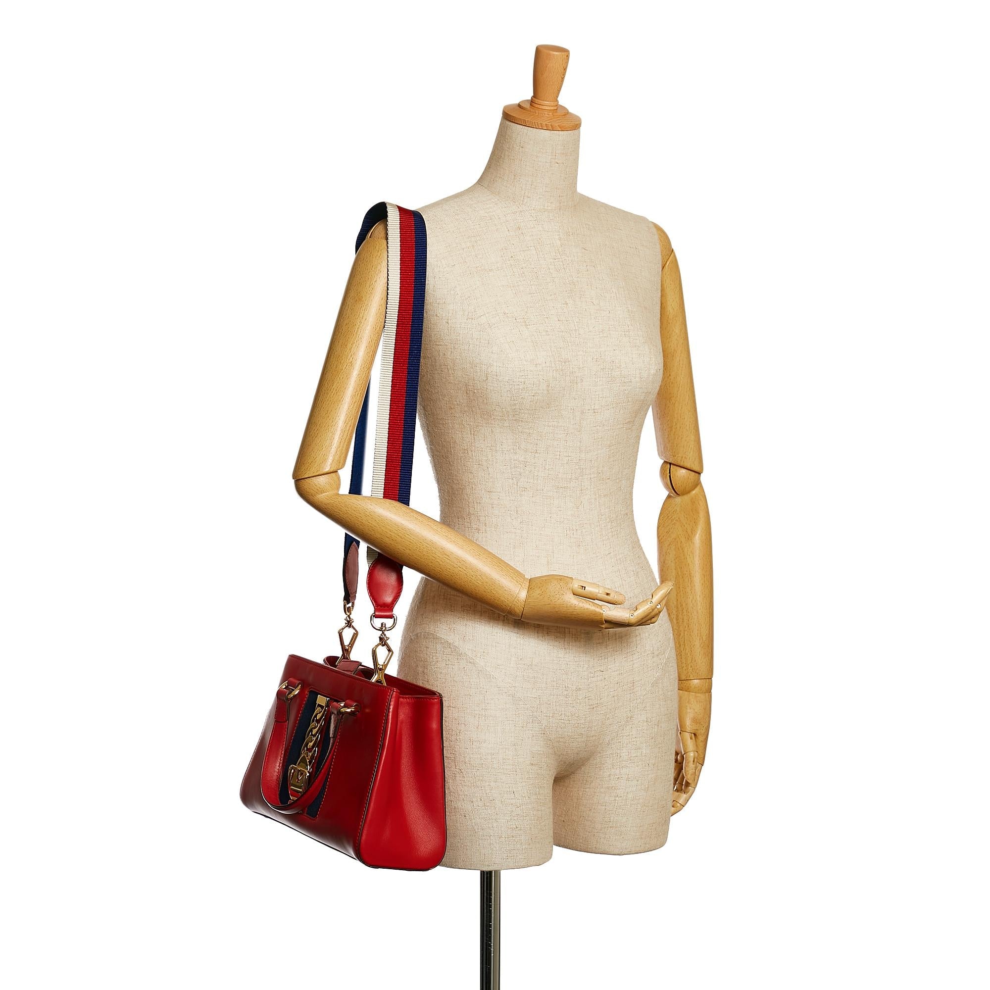 Gucci Sylvie Leather Satchel (SHG-36704)