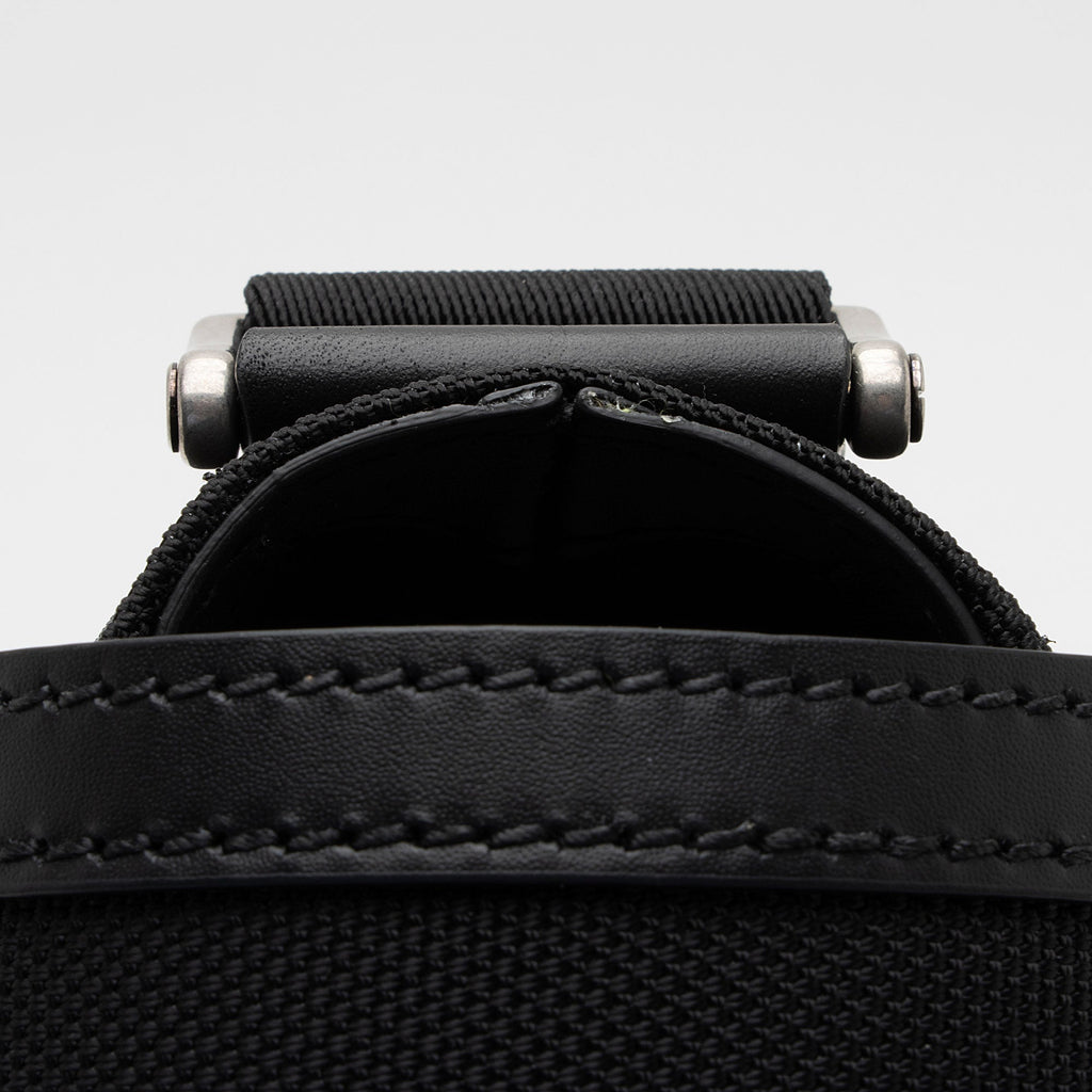 Gucci Techno Canvas Web Flap Messenger Bag (SHF-aNV2dn)