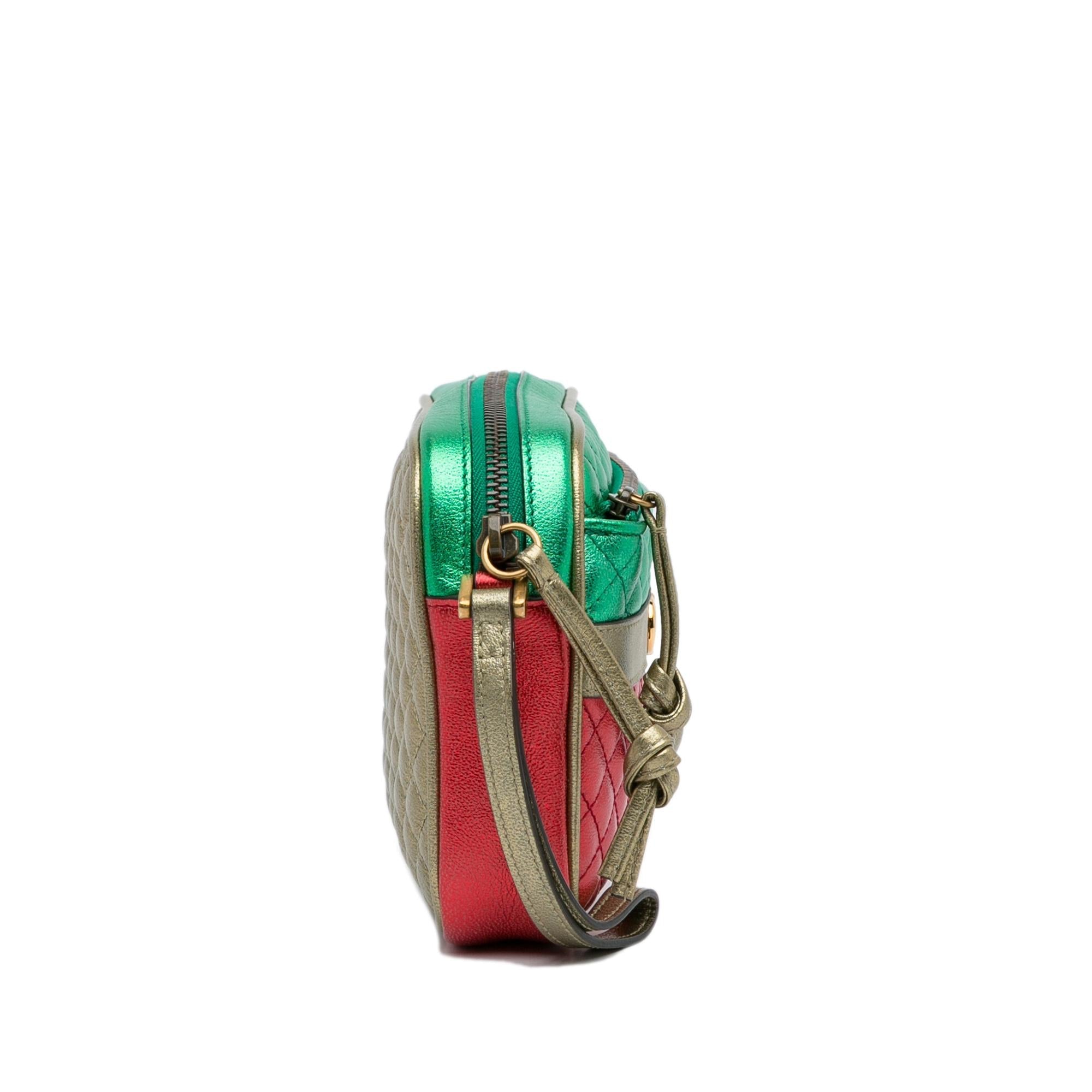 Gucci Trapuntata Wristlet Clutch Bag (SHG-g19eZv)
