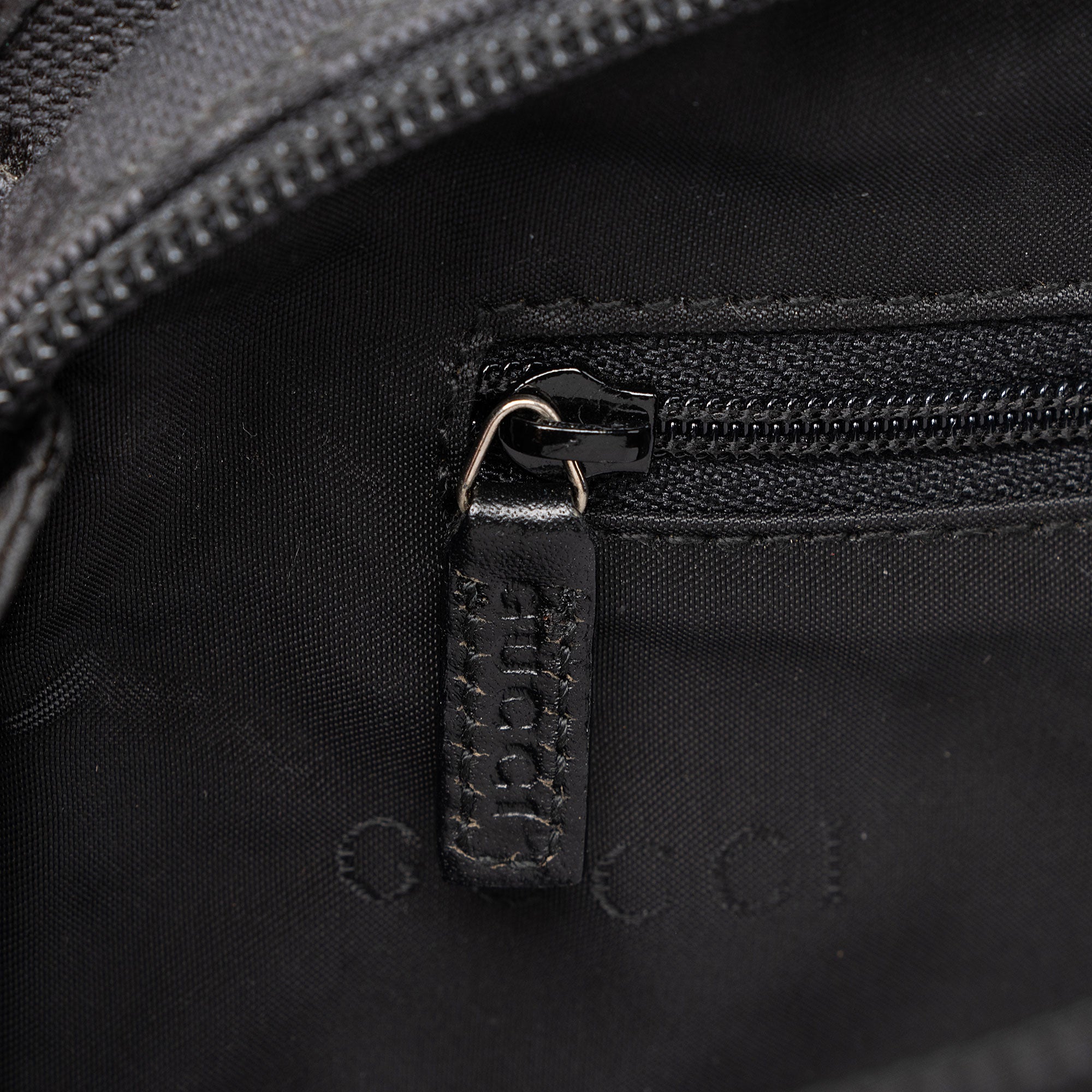 Gucci Vintage GG Canvas Jackie Dome Satchel (SHF-TGvarJ)