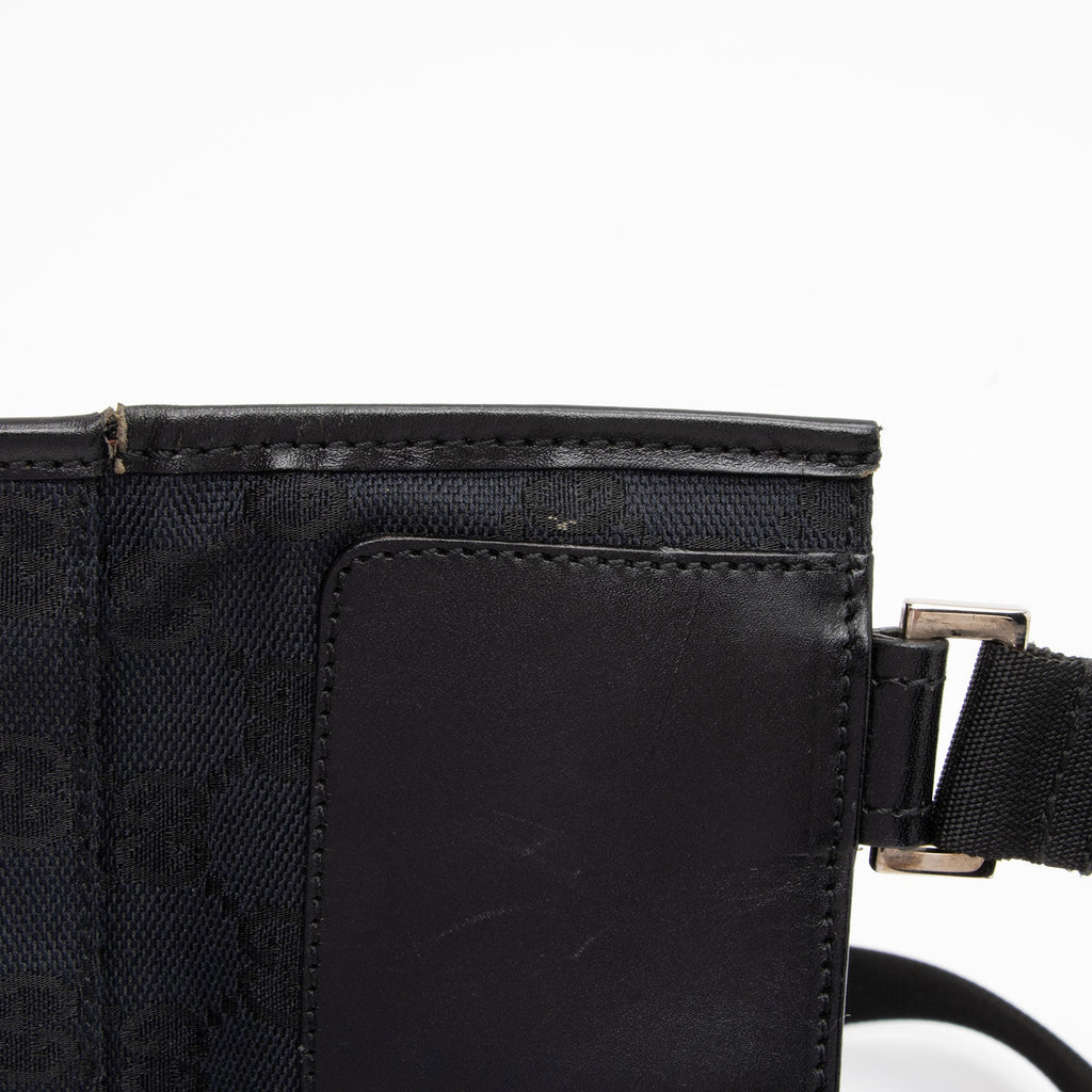 Gucci Vintage GG Canvas Messenger (SHF-jzVt7I)