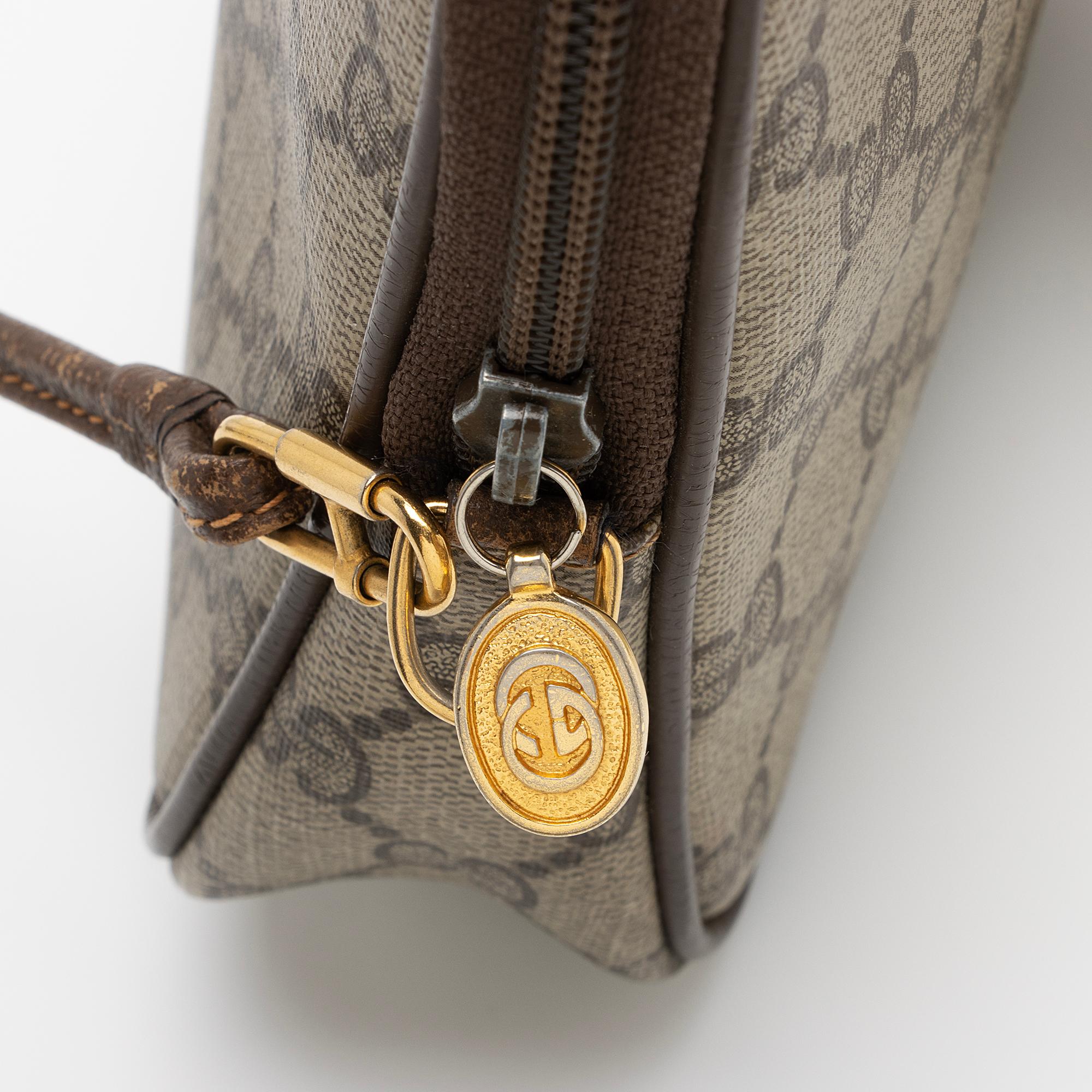 Gucci Vintage GG Supreme Small Camera Bag (SHF-PWd9U6)