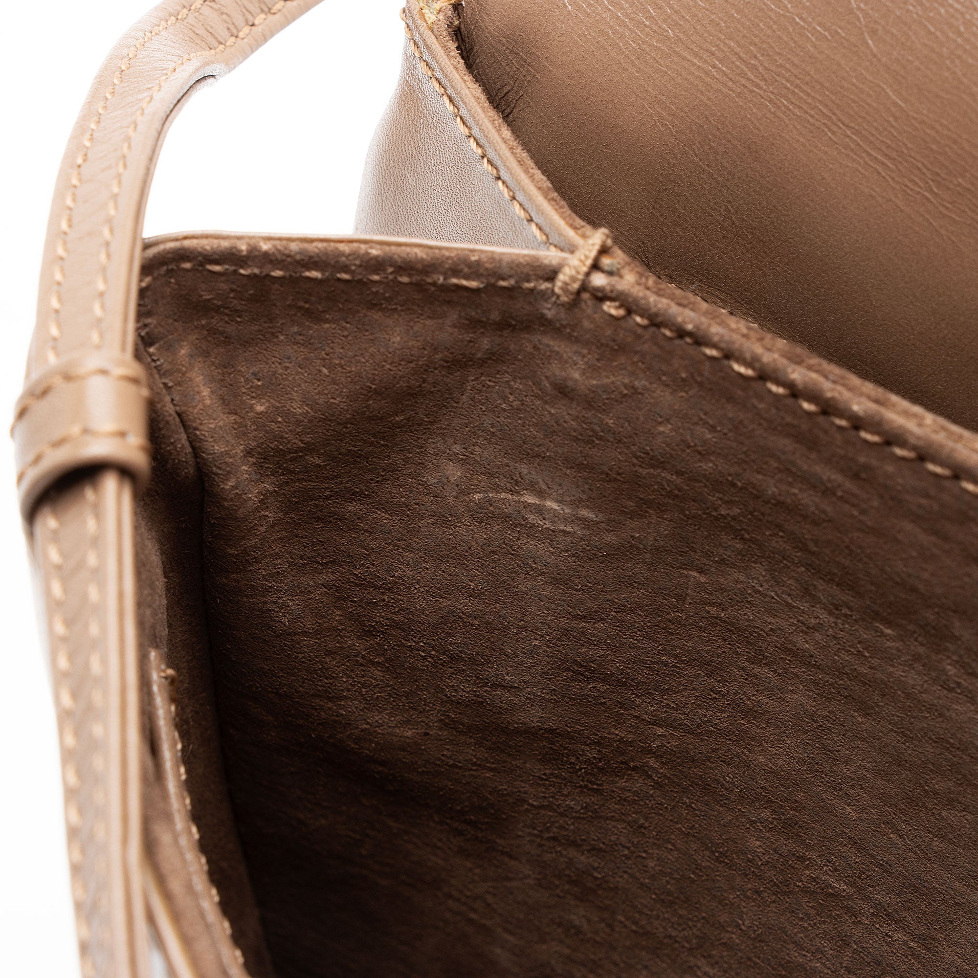 Gucci Vintage Leather Interlocking G Flap Crossbody