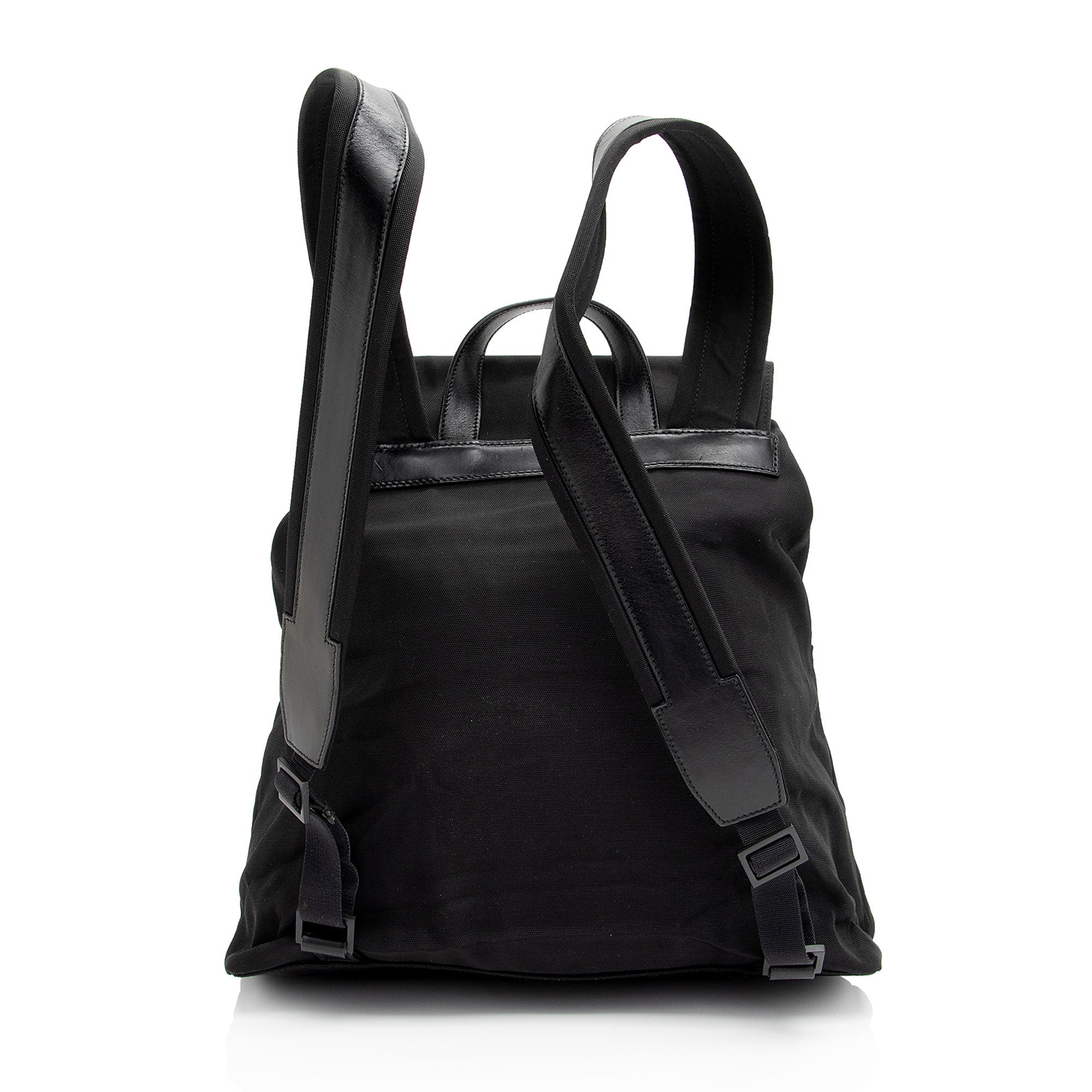 Gucci Vintage Nylon Backpack (SHF-B0jNII)