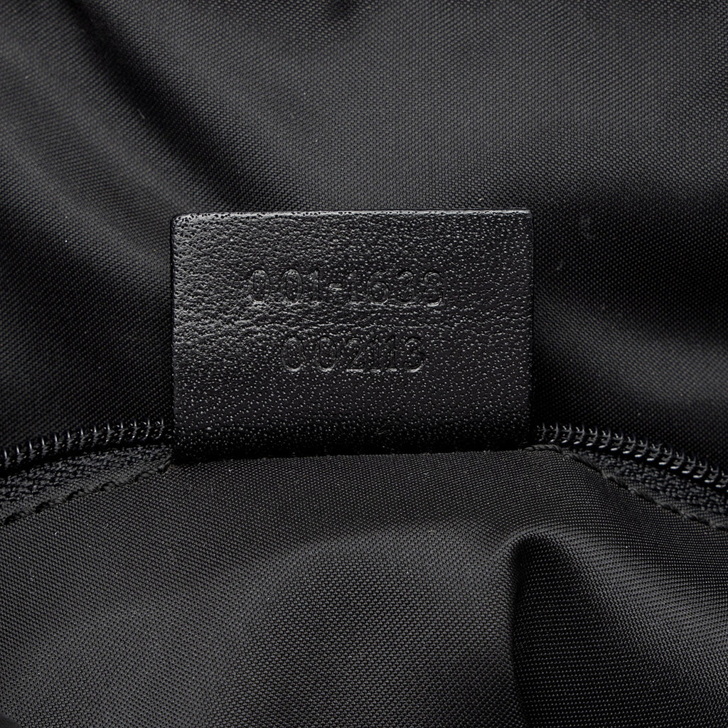 Gucci Vintage Nylon Bamboo Hobo (SHF-4WRjjt)