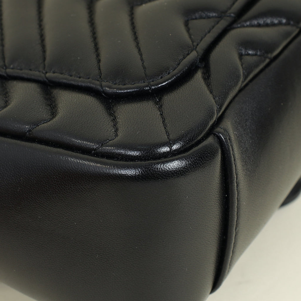Gucci Black GG Marmont Medium Shoulder Bag