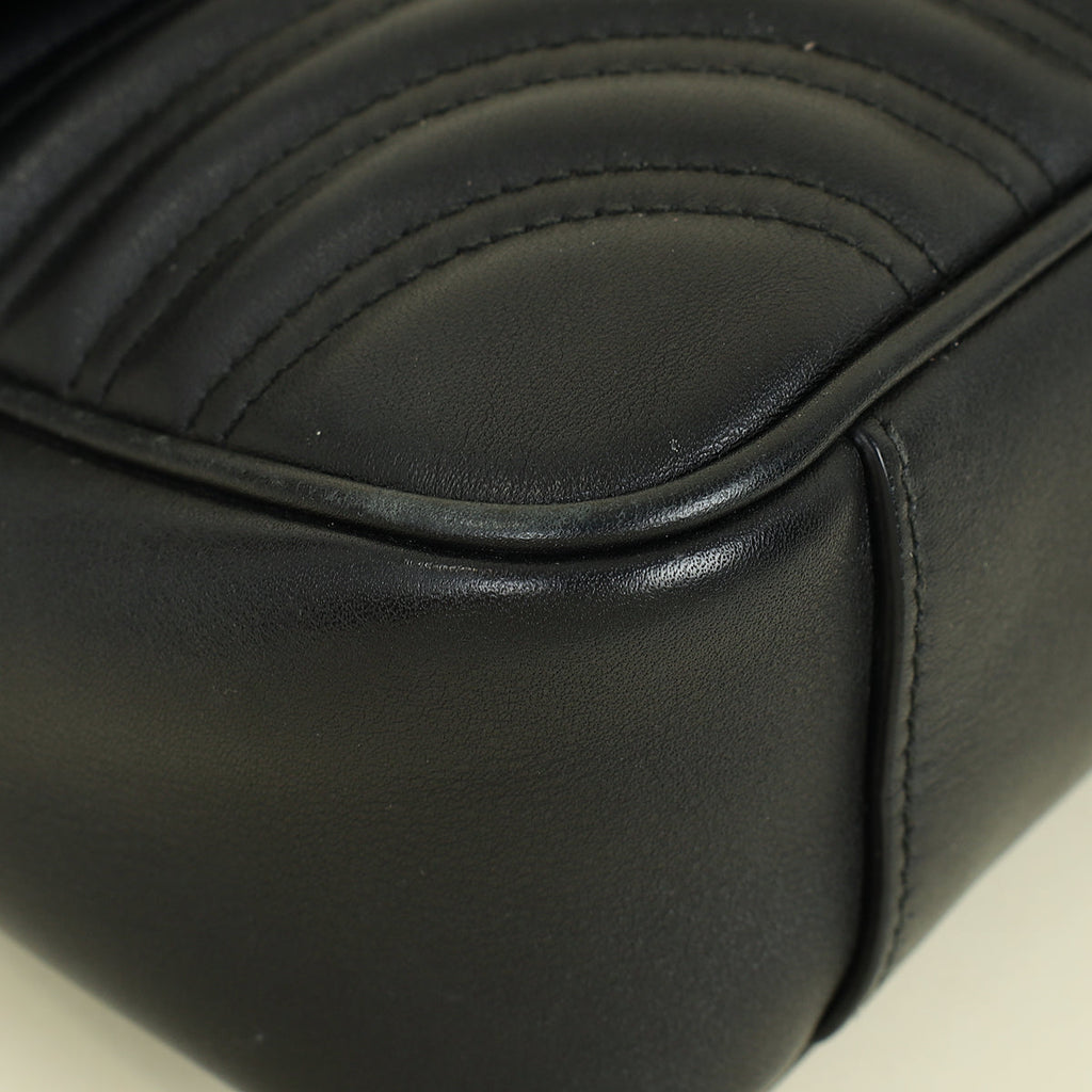 Gucci Black GG Marmont Medium Shoulder Bag