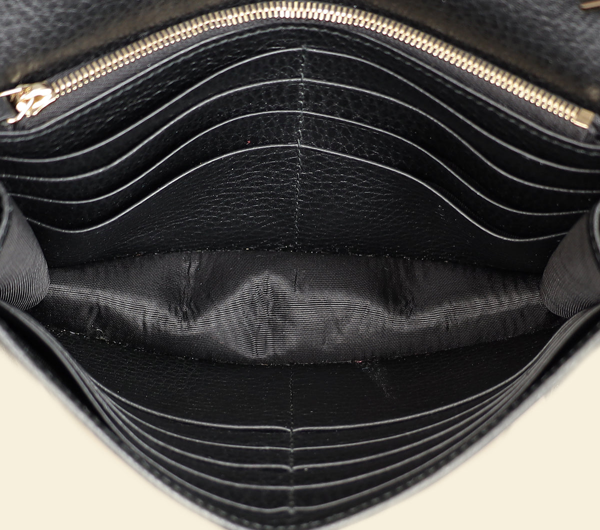 Gucci Black Interlocking G Wallet on Chain