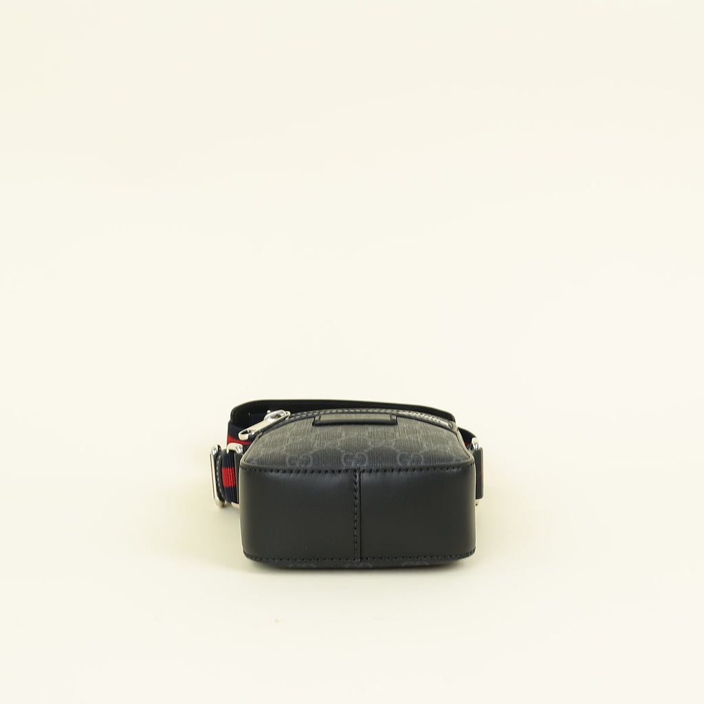 Gucci Bicolor GG Supreme Web Camera Messenger Bag