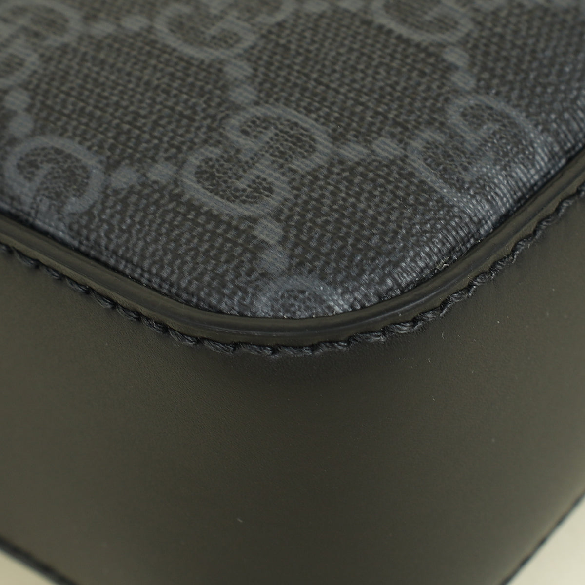 Gucci Bicolor GG Supreme Web Camera Messenger Bag