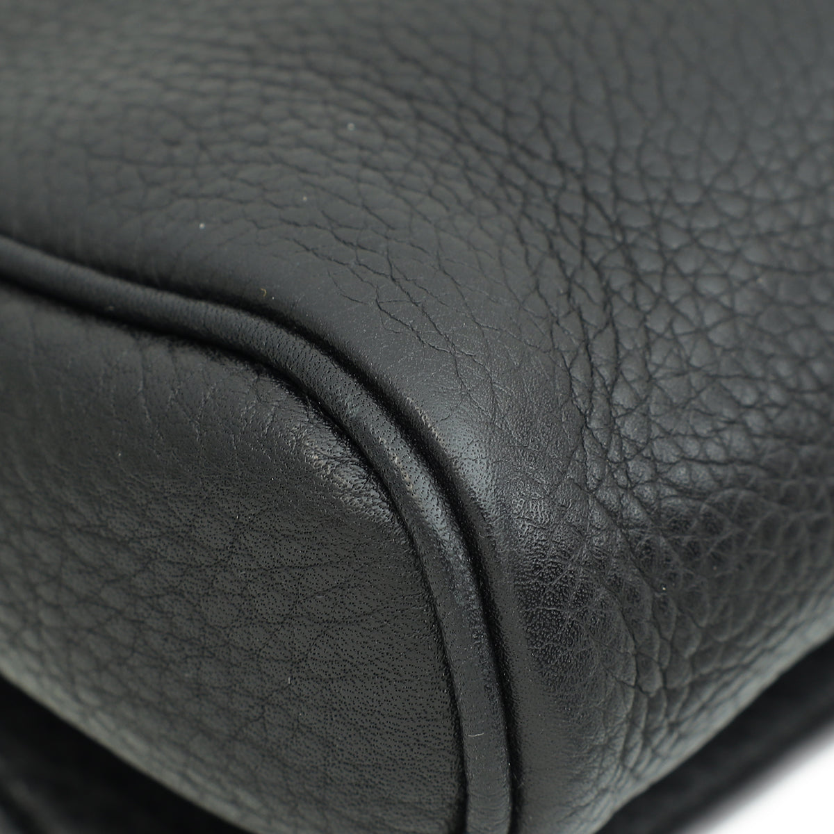 Gucci Black Python Greenwich Chain Clutch