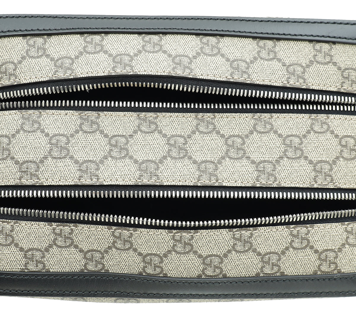 Gucci Bicolor GG Supreme Monogram Toiletry Case
