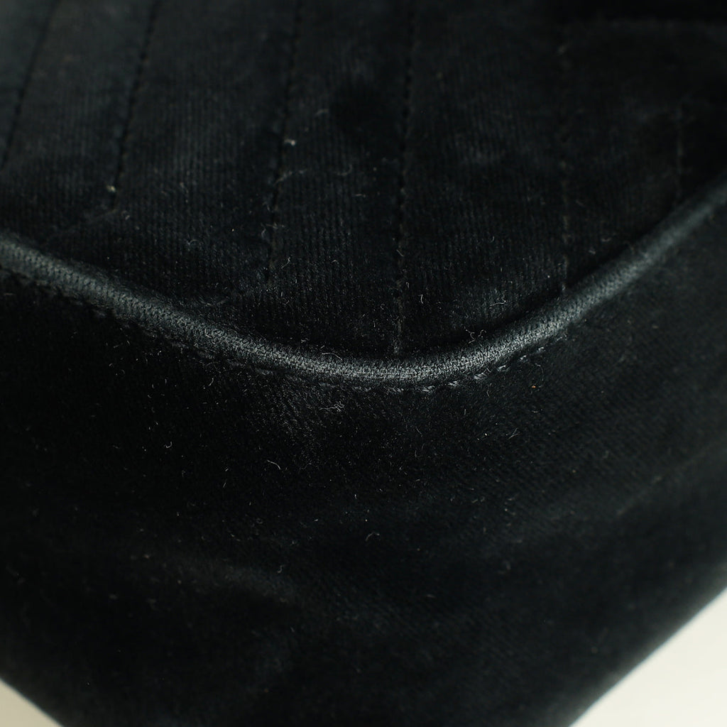 Gucci Black GG Marmont Velvet Medium Shoulder Bag