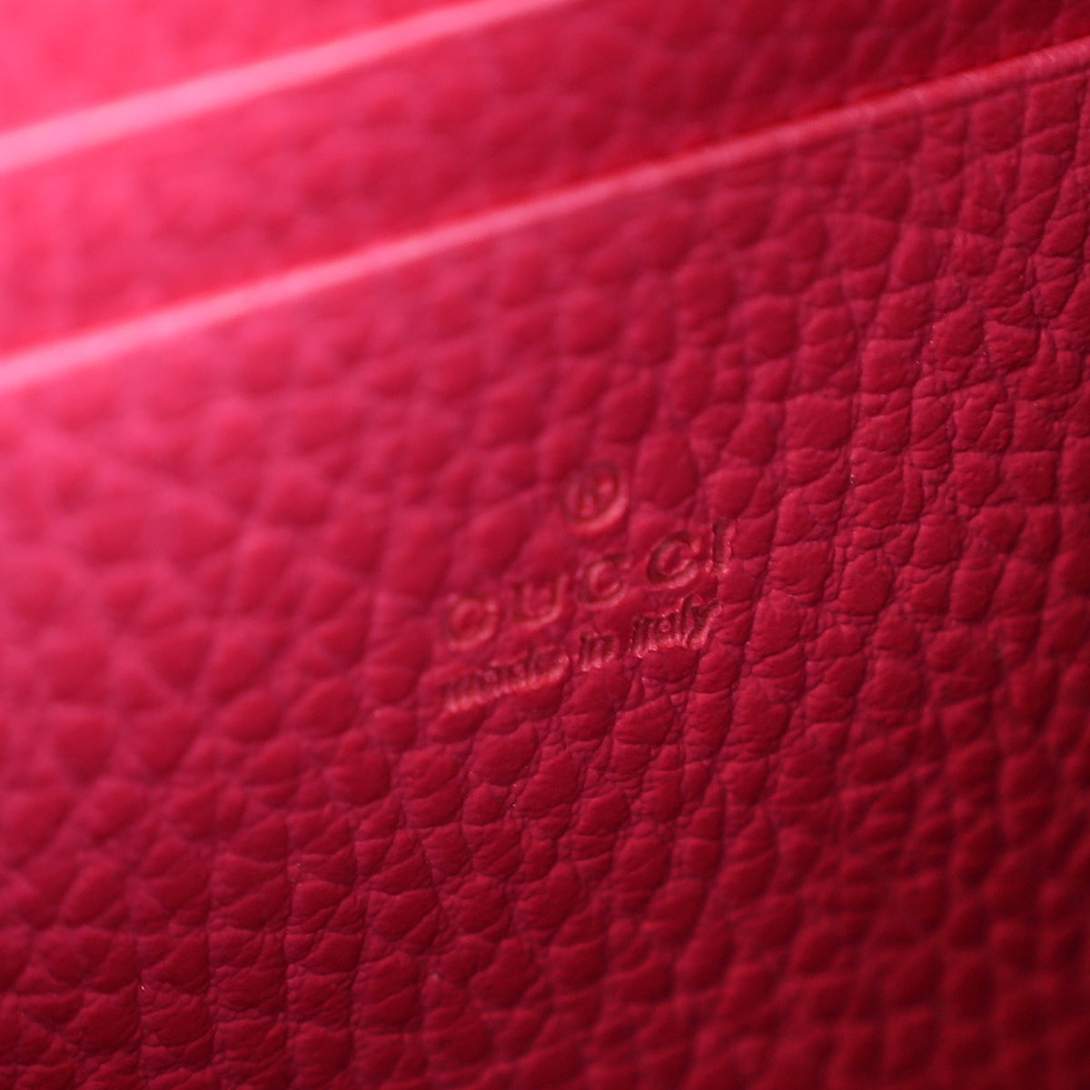 Gucci Fuchsia Dionysus Wallet On Chain