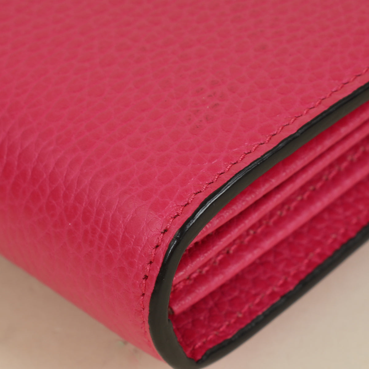 Gucci Fuchsia Dionysus Wallet On Chain