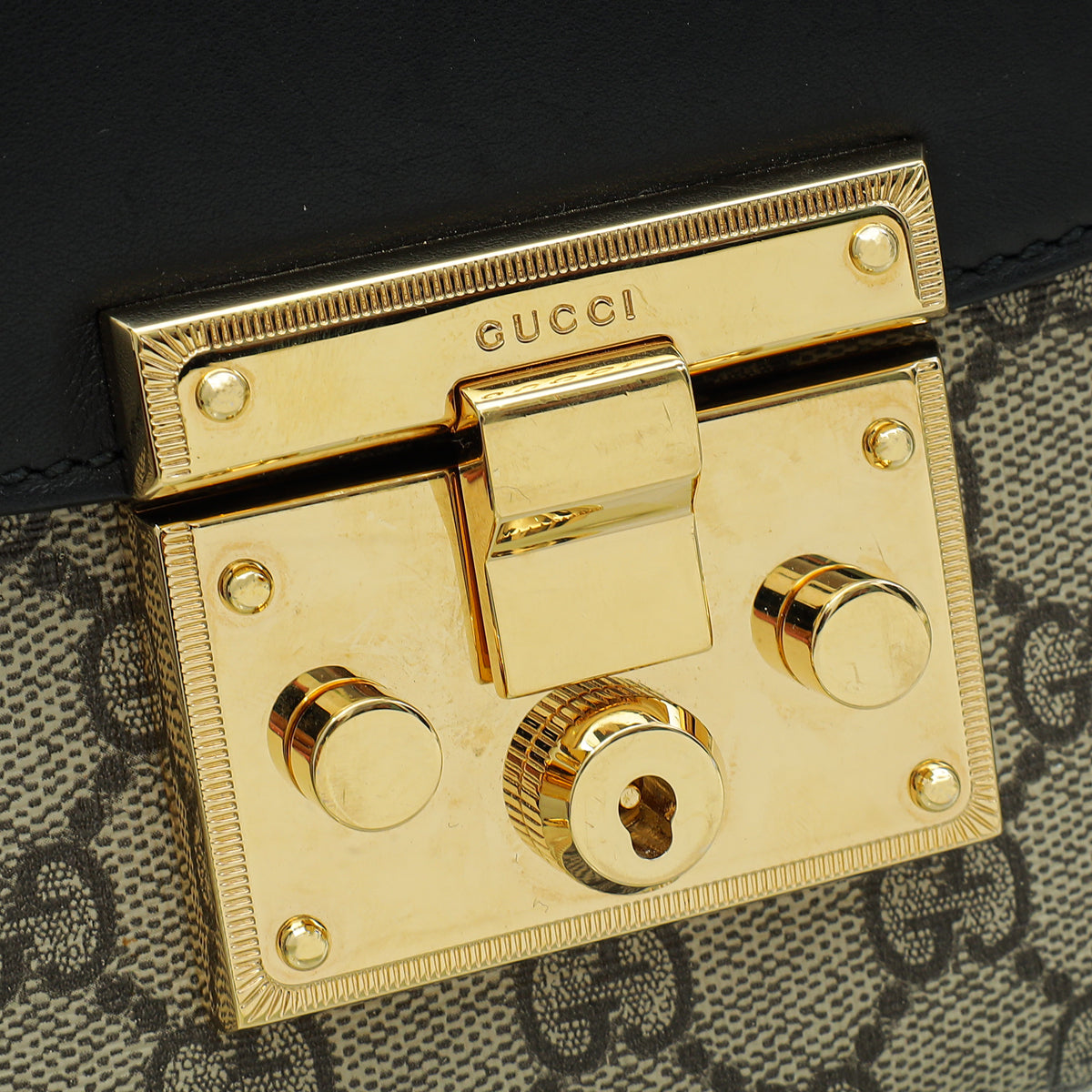 Gucci Multicolor GG Supreme Web Padlock Messenger Medium Bag