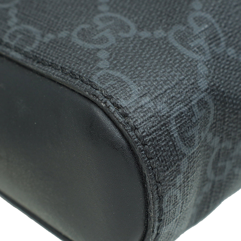 Gucci Bicolor GG Supreme Messenger Bag