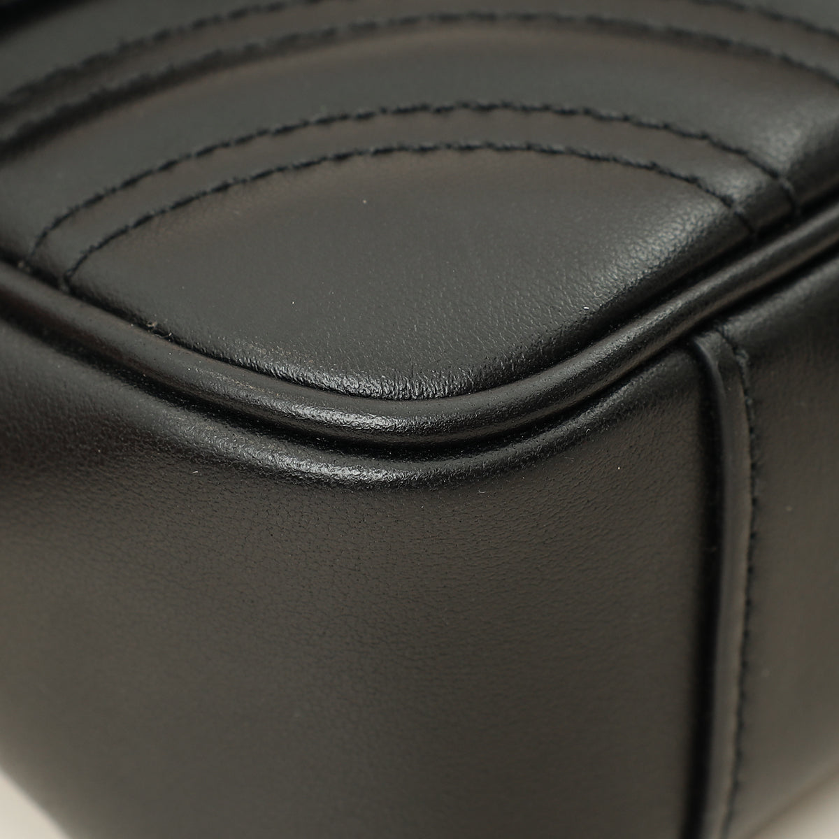 Gucci Black GG Marmont Small Shoulder Bag