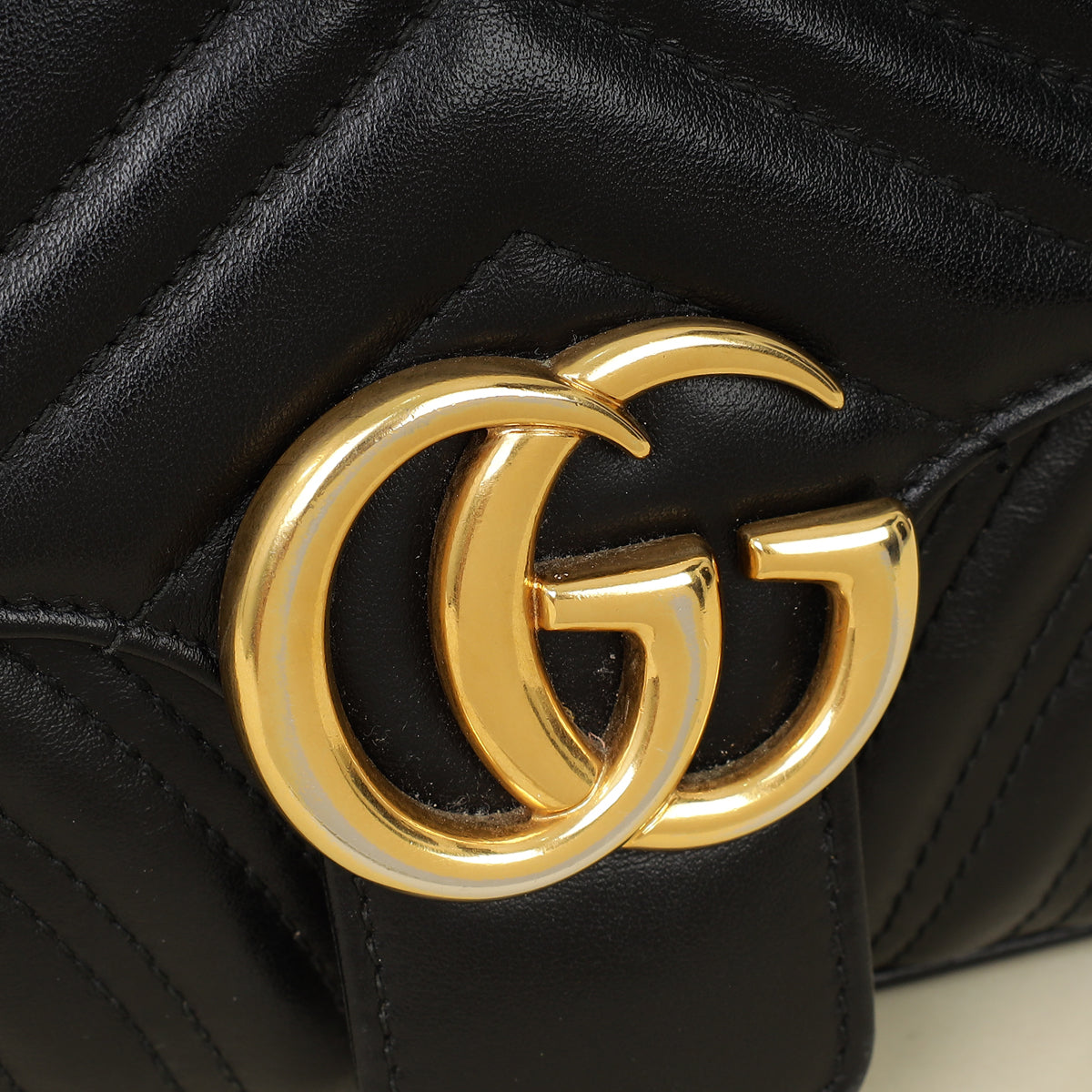 Gucci Black GG Marmont Small Shoulder Bag