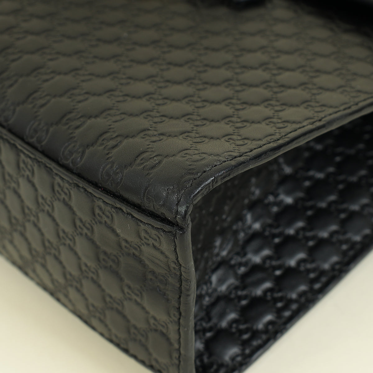 Gucci Black Microguccissima Emily Medium Bag