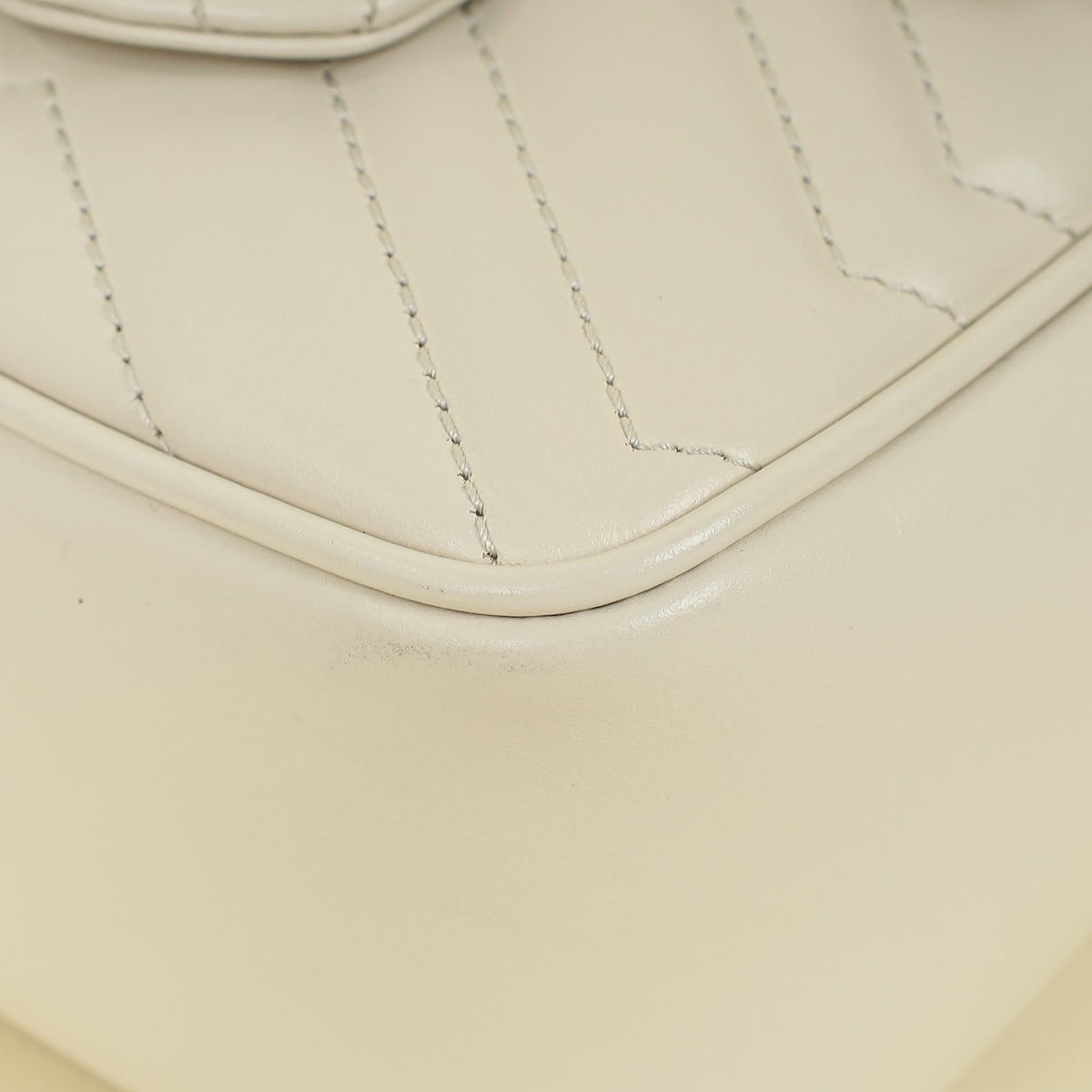 Gucci Ivory GG Marmont Mini Bucket Bag