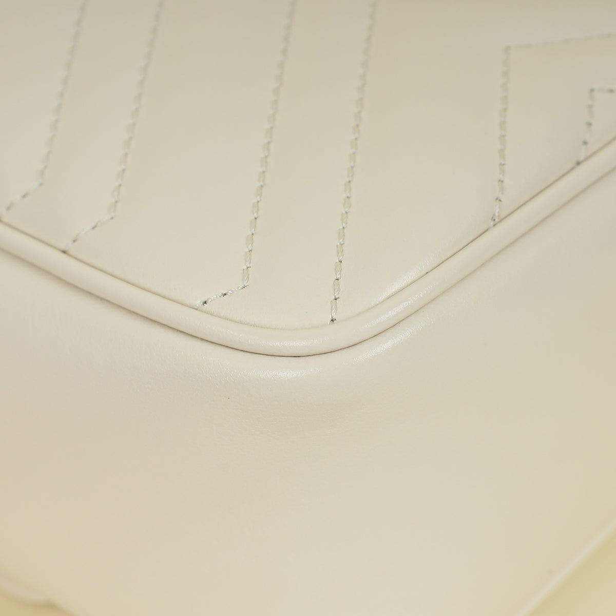 Gucci Ivory GG Marmont Mini Bucket Bag