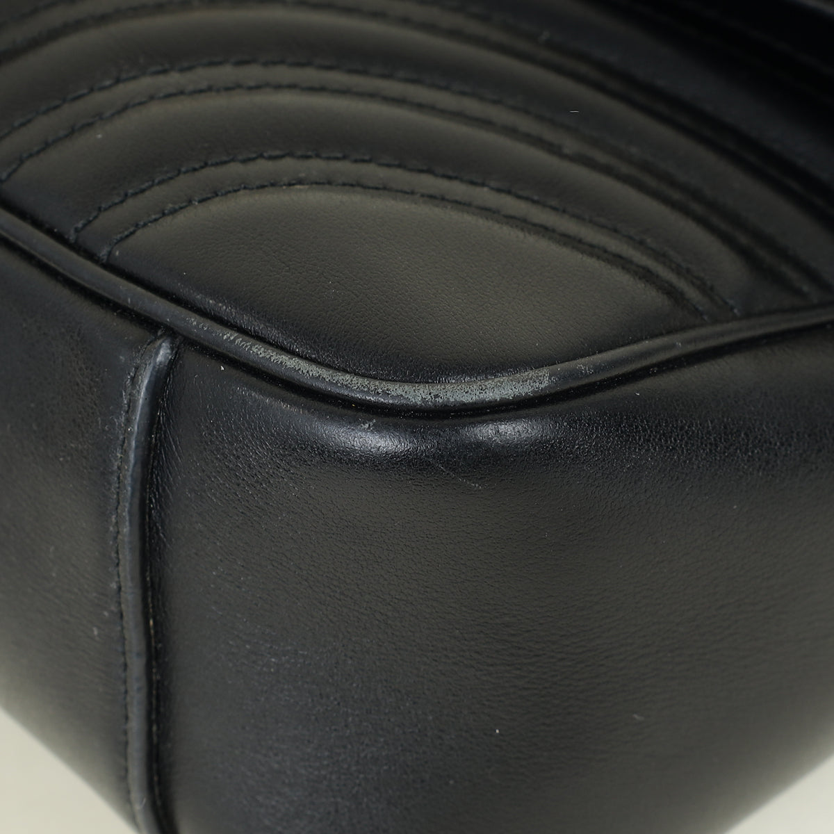 Gucci Black GG Marmont Matelasse Medium Shoulder Bag