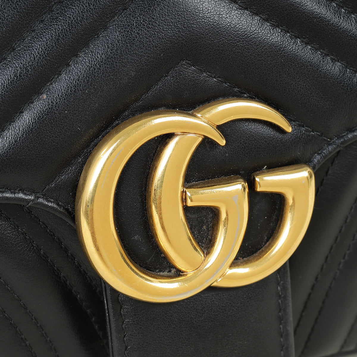 Gucci Black GG Marmont Matelasse Medium Shoulder Bag