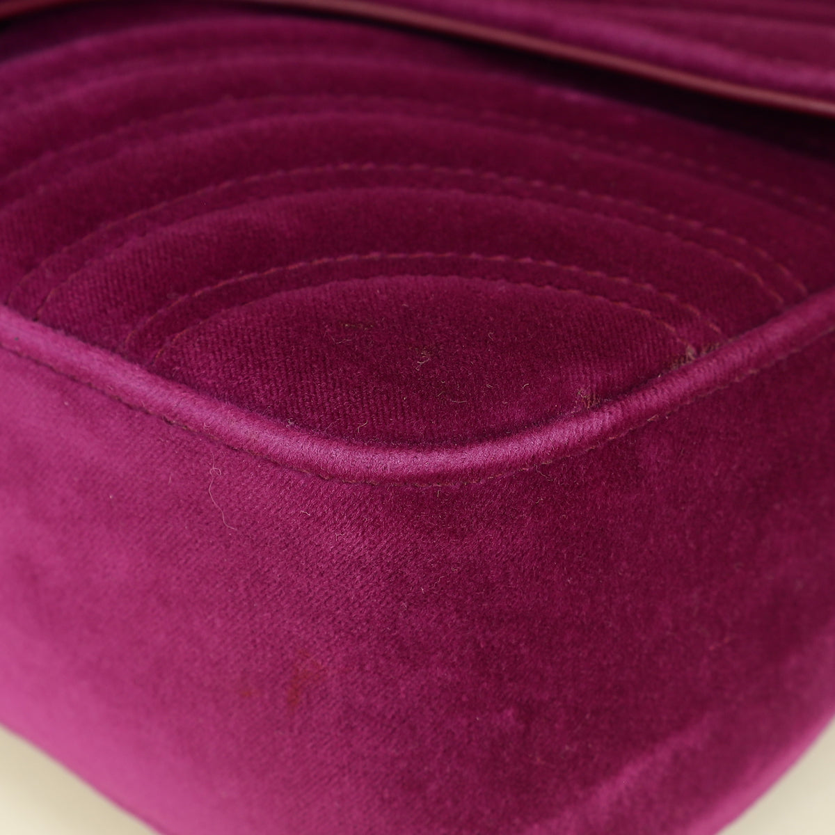 Gucci Violet GG Marmont Velvet Medium Shoulder Bag