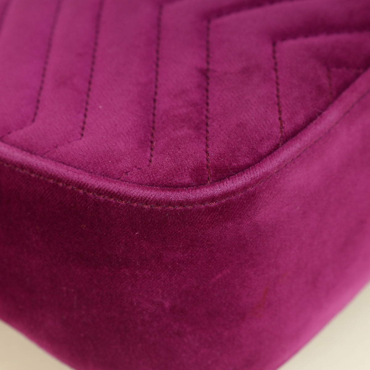 Gucci Violet GG Marmont Velvet Medium Shoulder Bag
