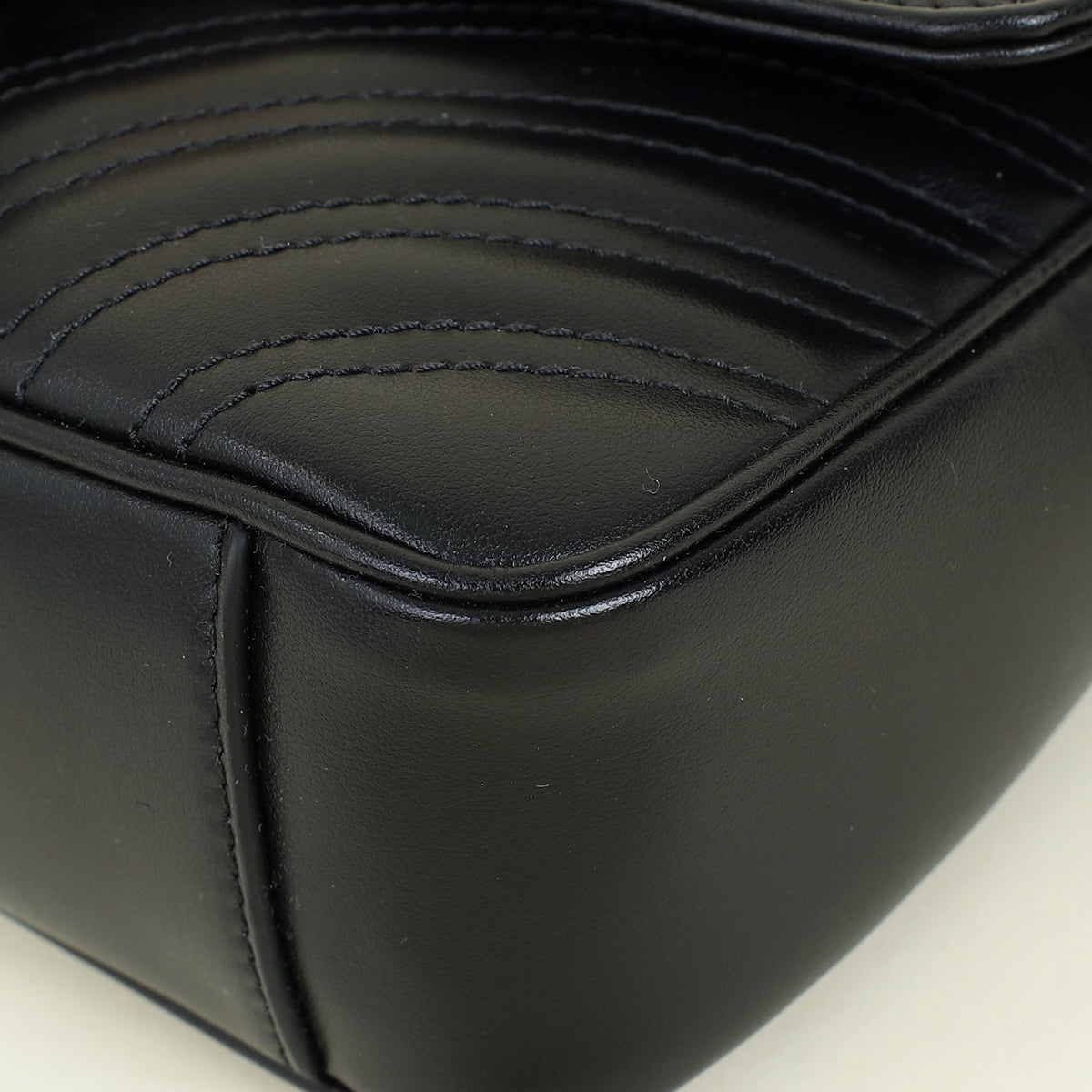 Gucci Black GG Marmont Small Shoulder Bag