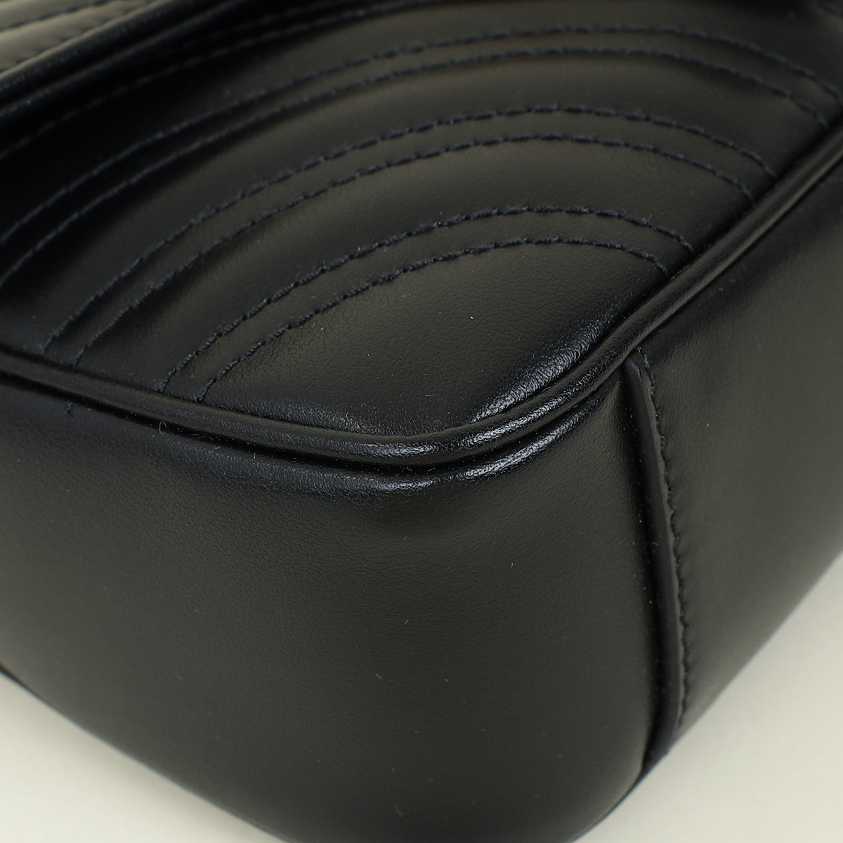 Gucci Black GG Marmont Small Shoulder Bag