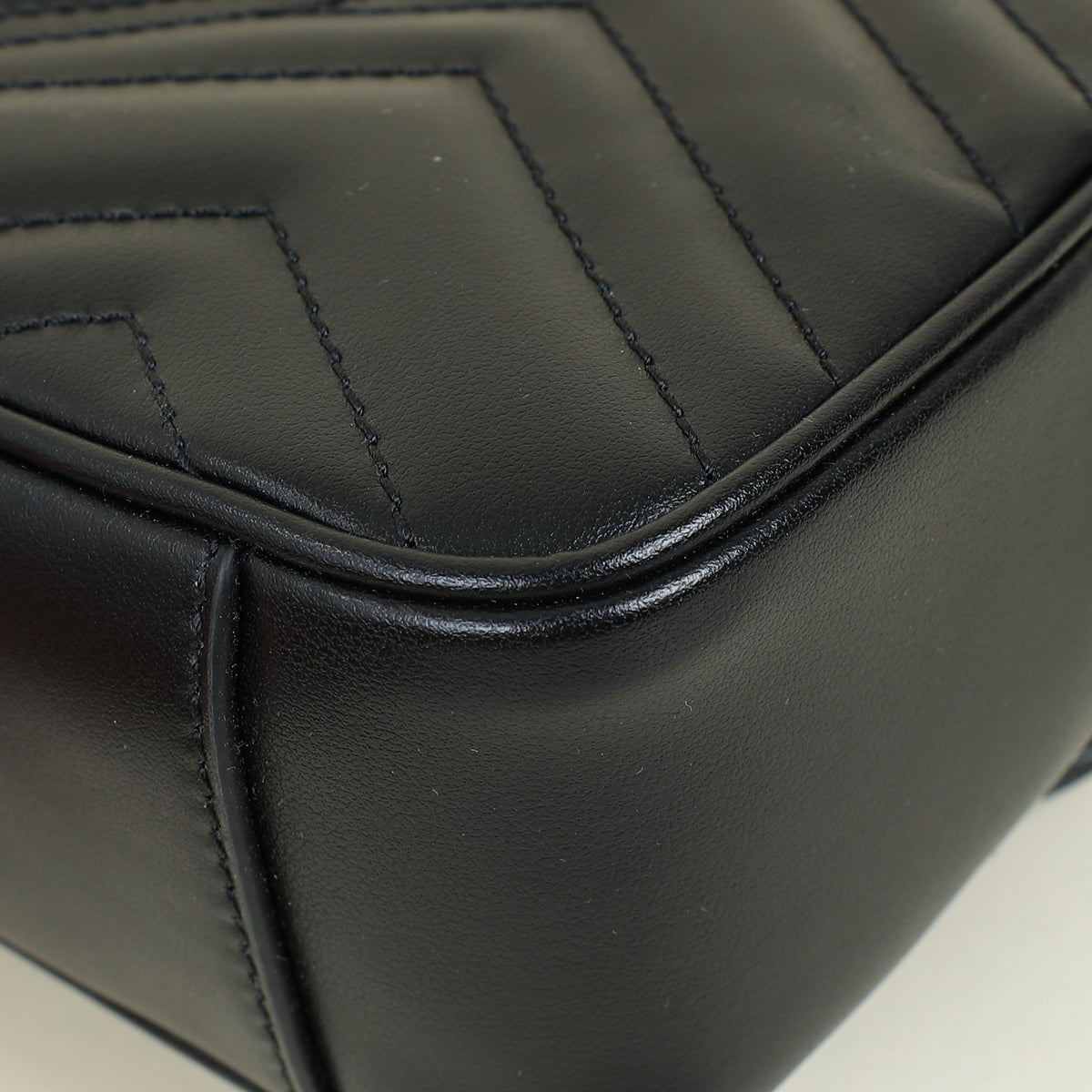 Gucci Black GG Marmont Small Shoulder Bag