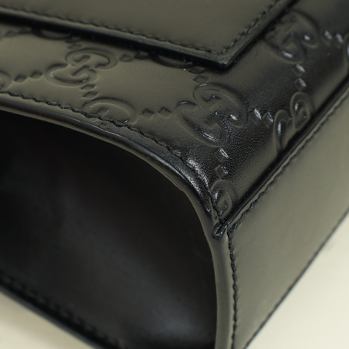 Gucci Black GG Guccissima Padlock Small Shoulder Bag