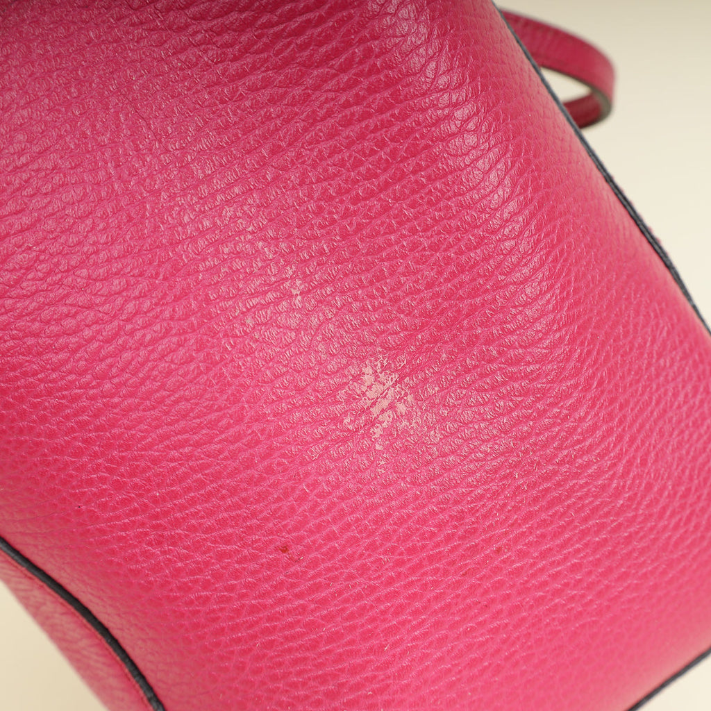 Gucci Fuchsia Swing Tote Bag