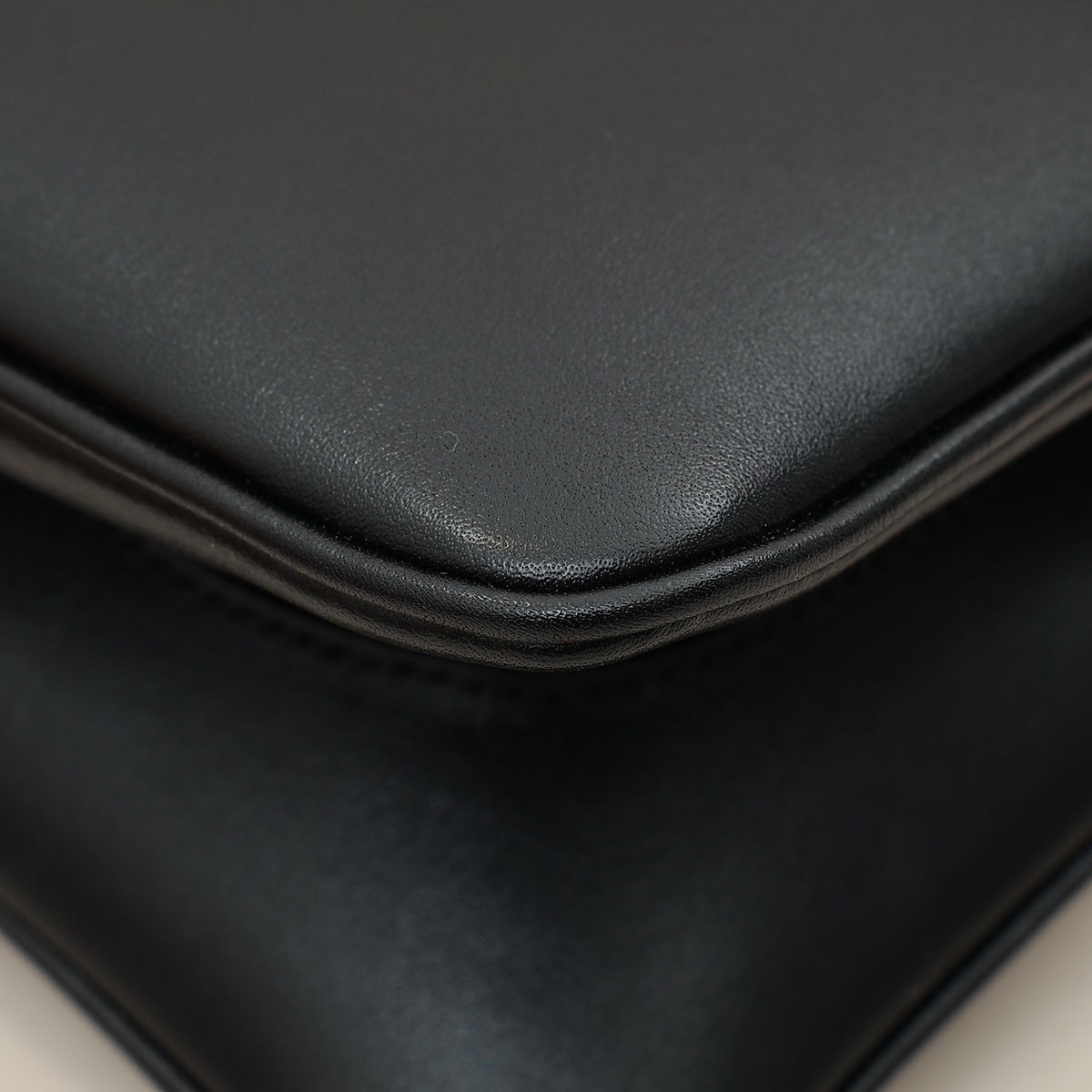 Gucci Black Rajah Medium Vitello Palmellato Lux Crystal Shoulder Bag