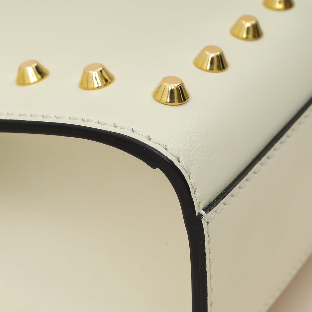 Gucci White Padlock Pearl Studs Small Shoulder Bag