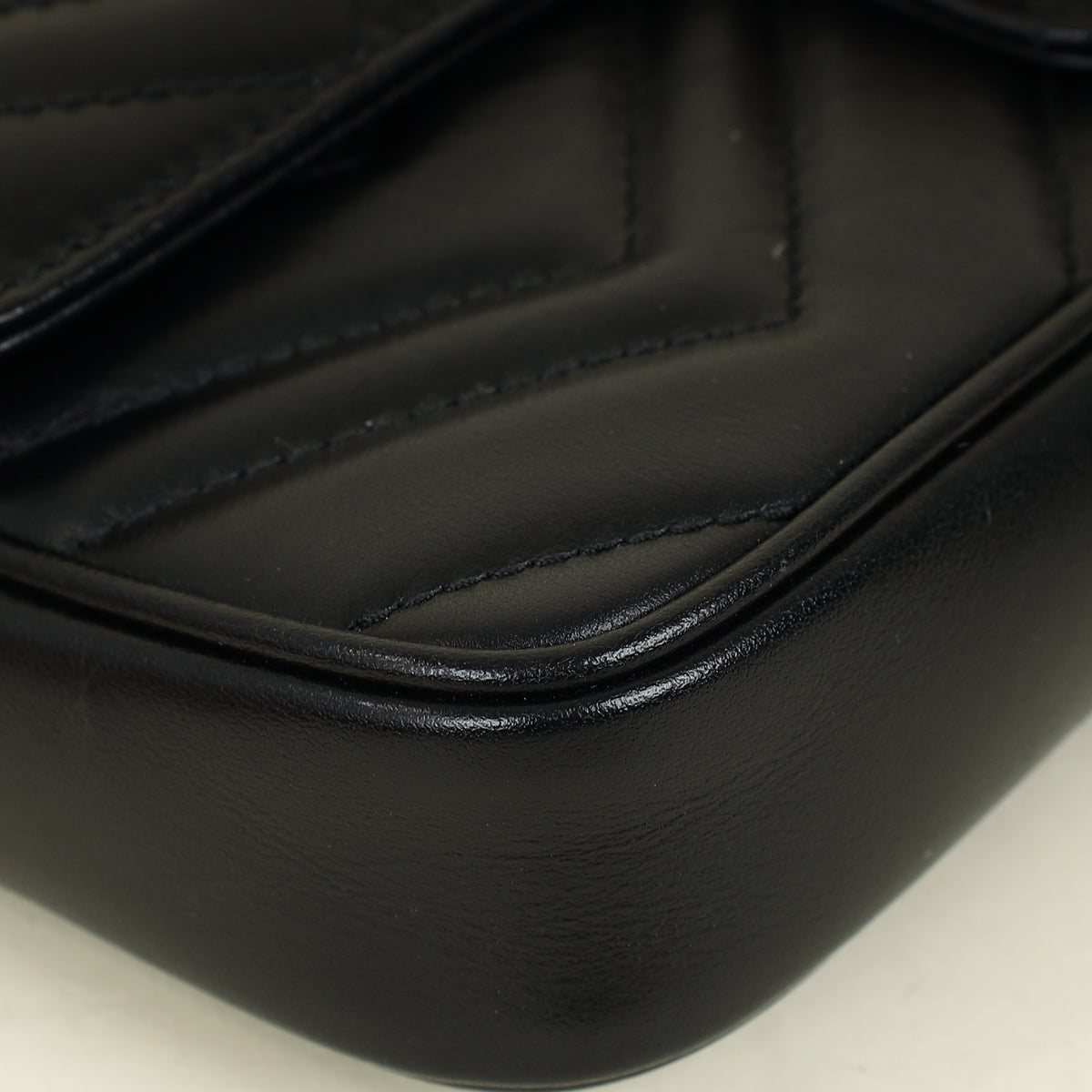 Gucci Black GG Marmont Small Shoulder Bag