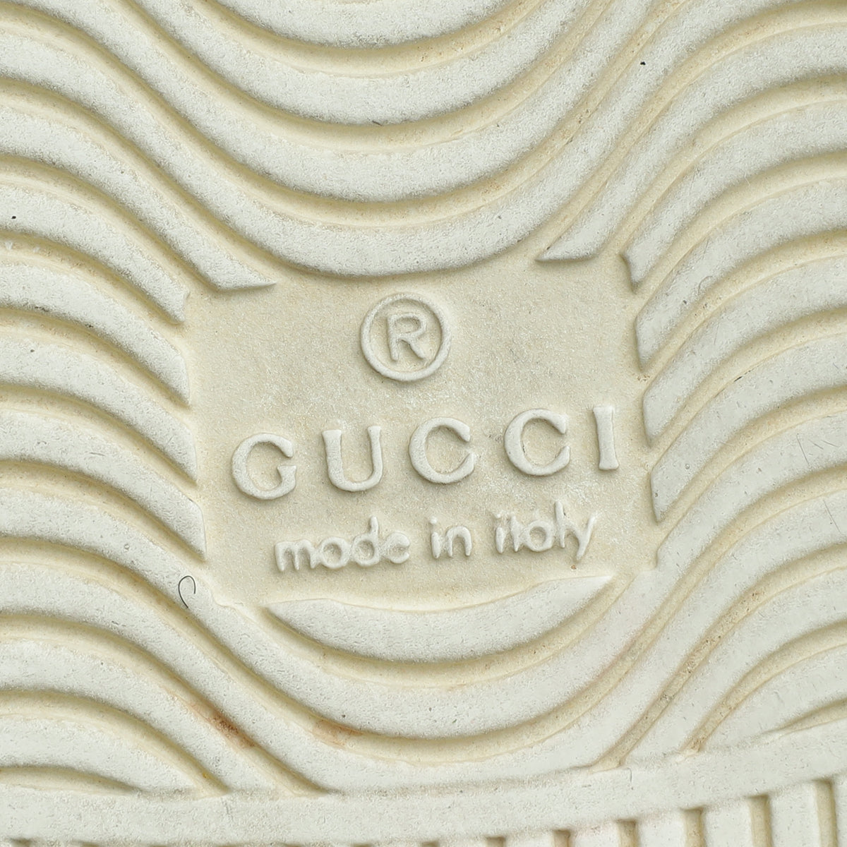 Gucci Women's Ace sneaker with Bees 38