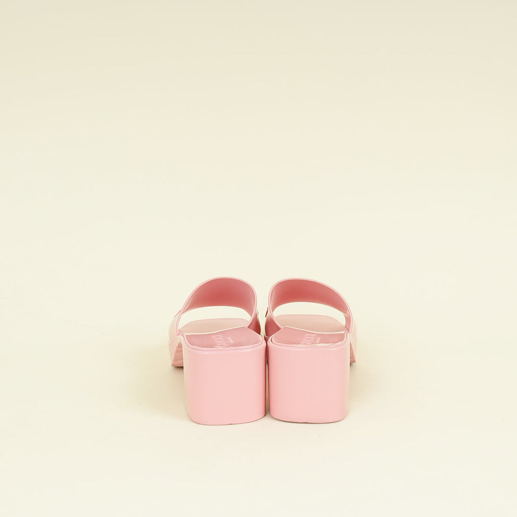Gucci Pink Logo Rubber Slide Sandal 38