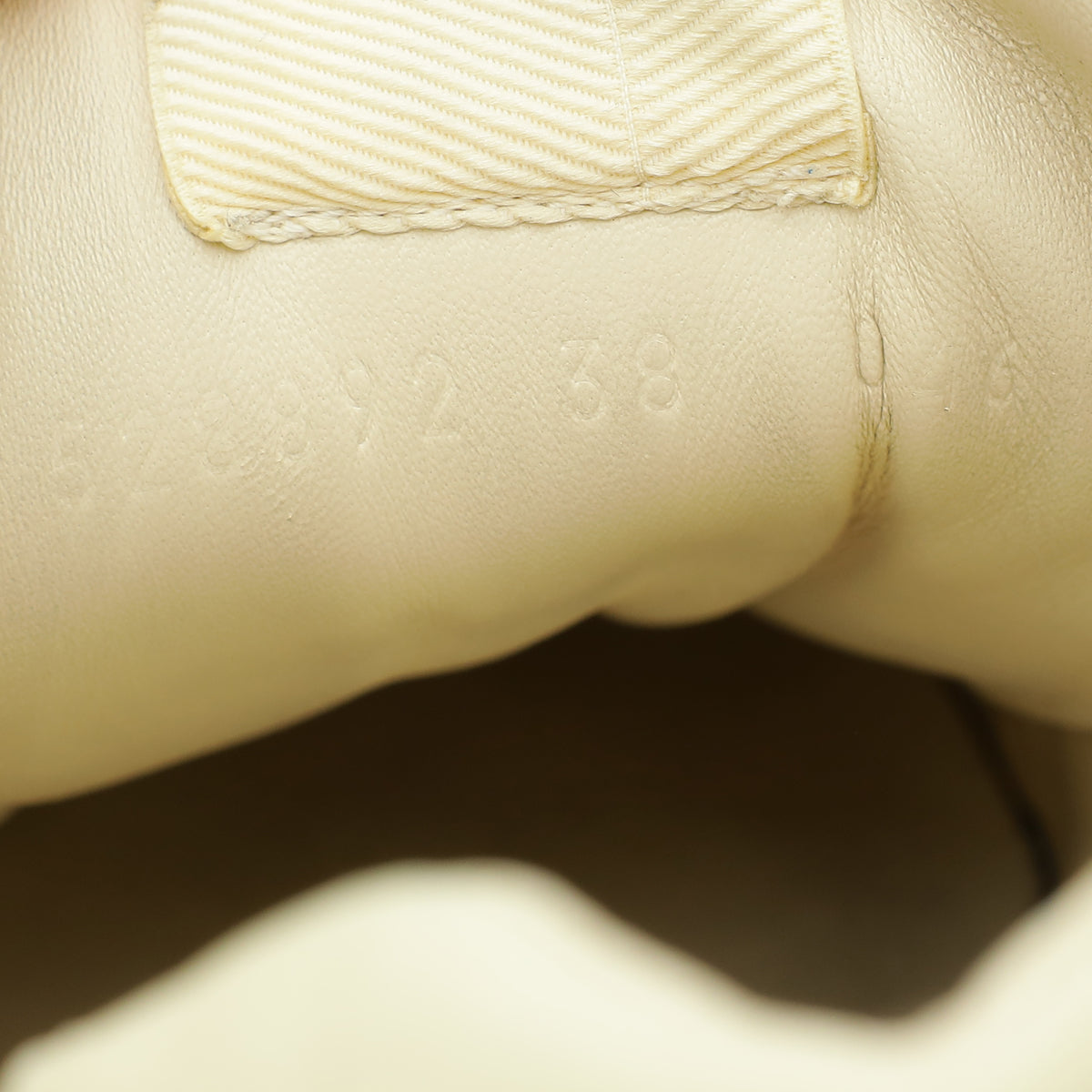 Gucci Mystic Beige Logo Rhyton Sneaker 38