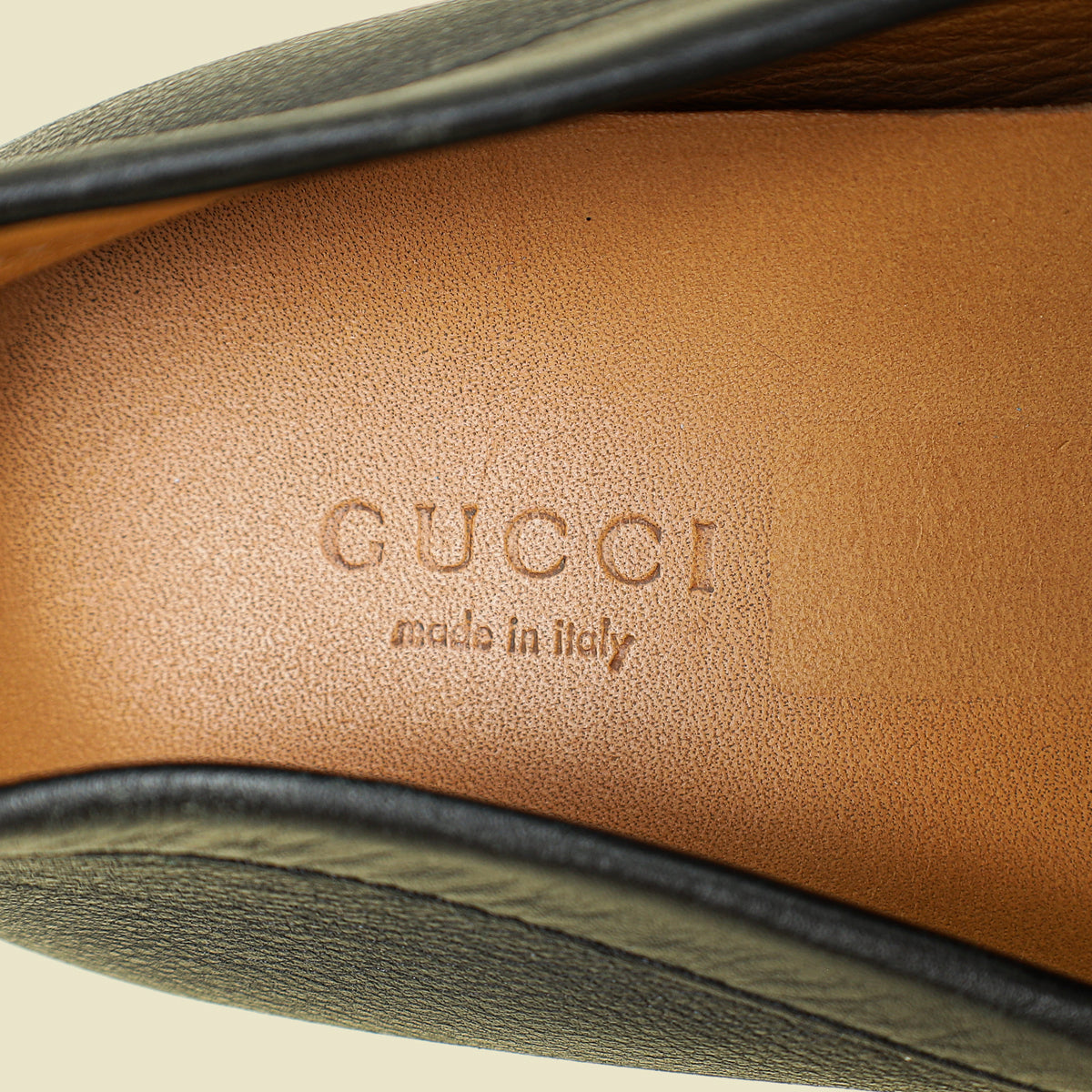 Gucci Black Microguccissima Mens Driver Loafers 39