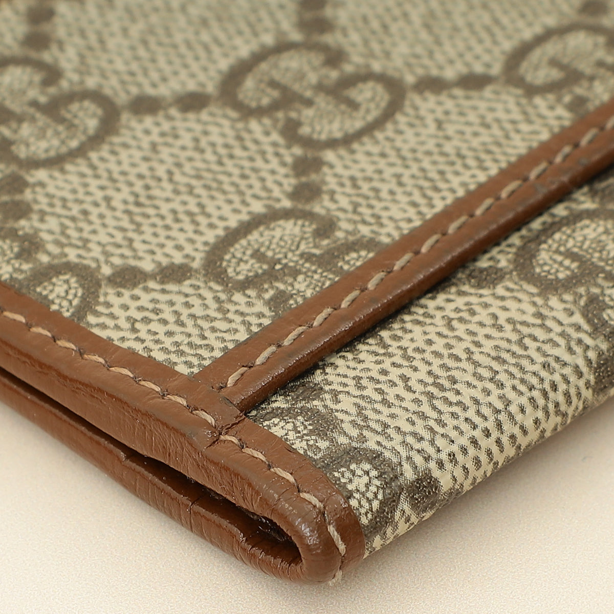 Gucci Bicolor GG Supreme Interlocking G Card Case