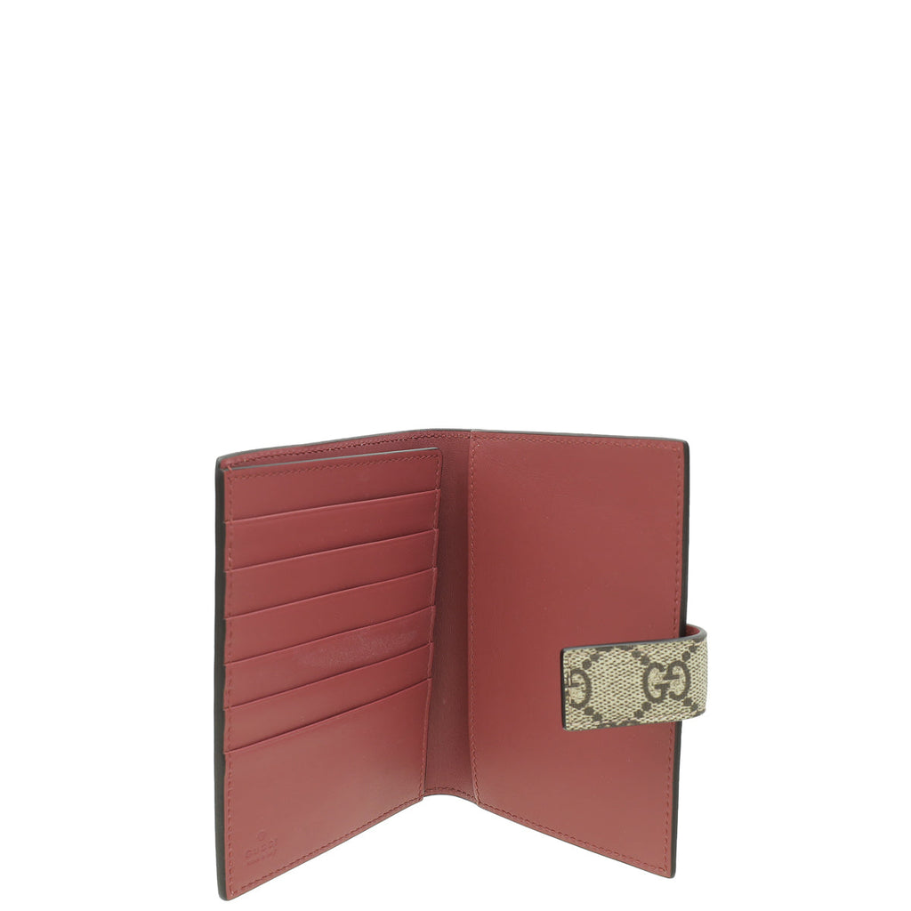 Gucci Bicolor GG Supreme Monogram Blooms Passport Case