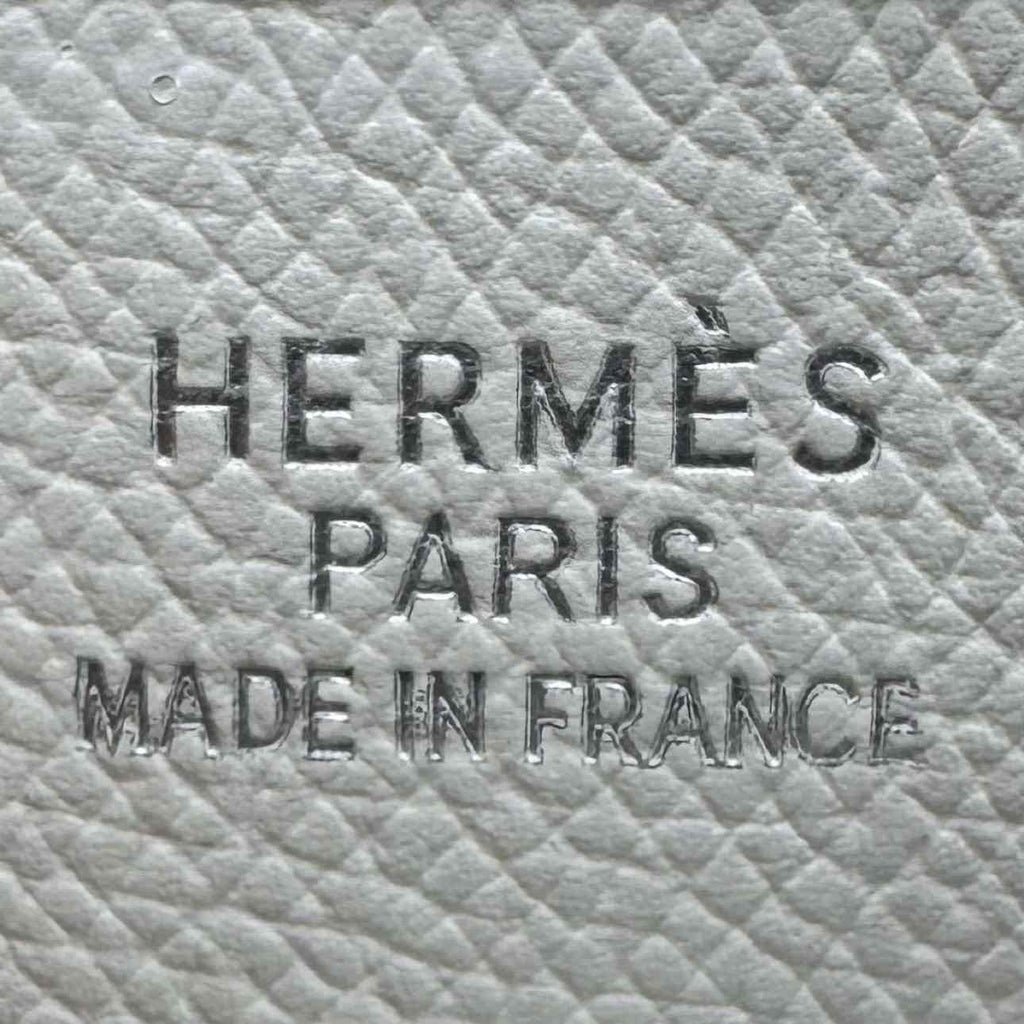 HERMES Epsom Leather Evelyne 33 White Crossbody