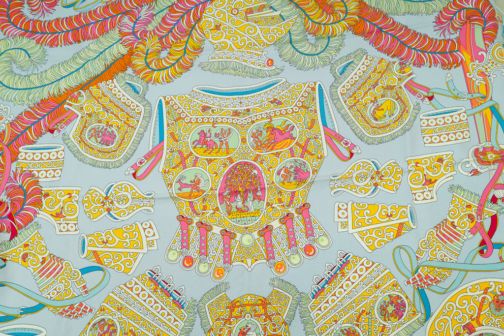 Hermes Bicolor Sous l'Egide de Mars Wash Scarf