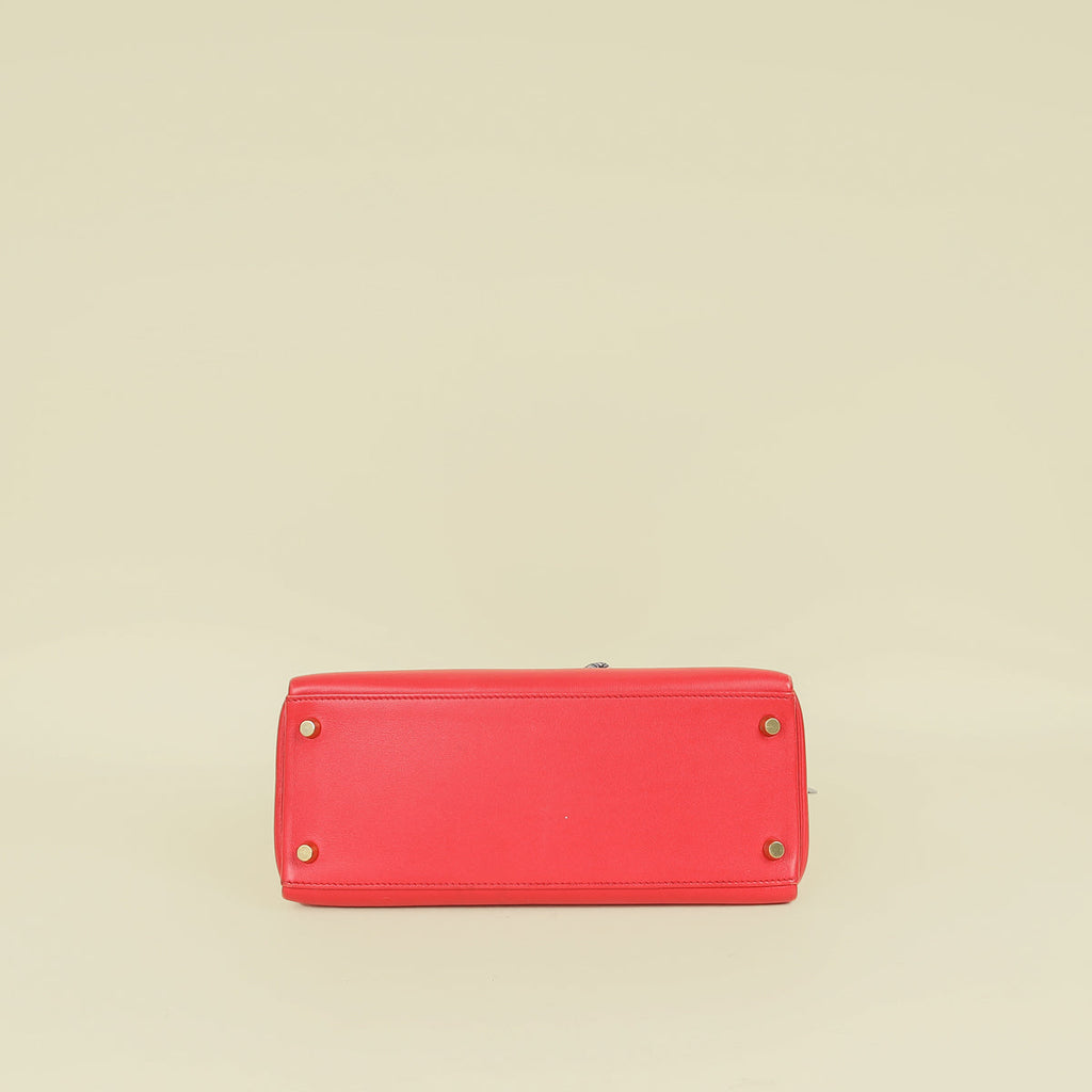 Hermes Rouge Vintage Kelly 28 Bag W/ Twilly