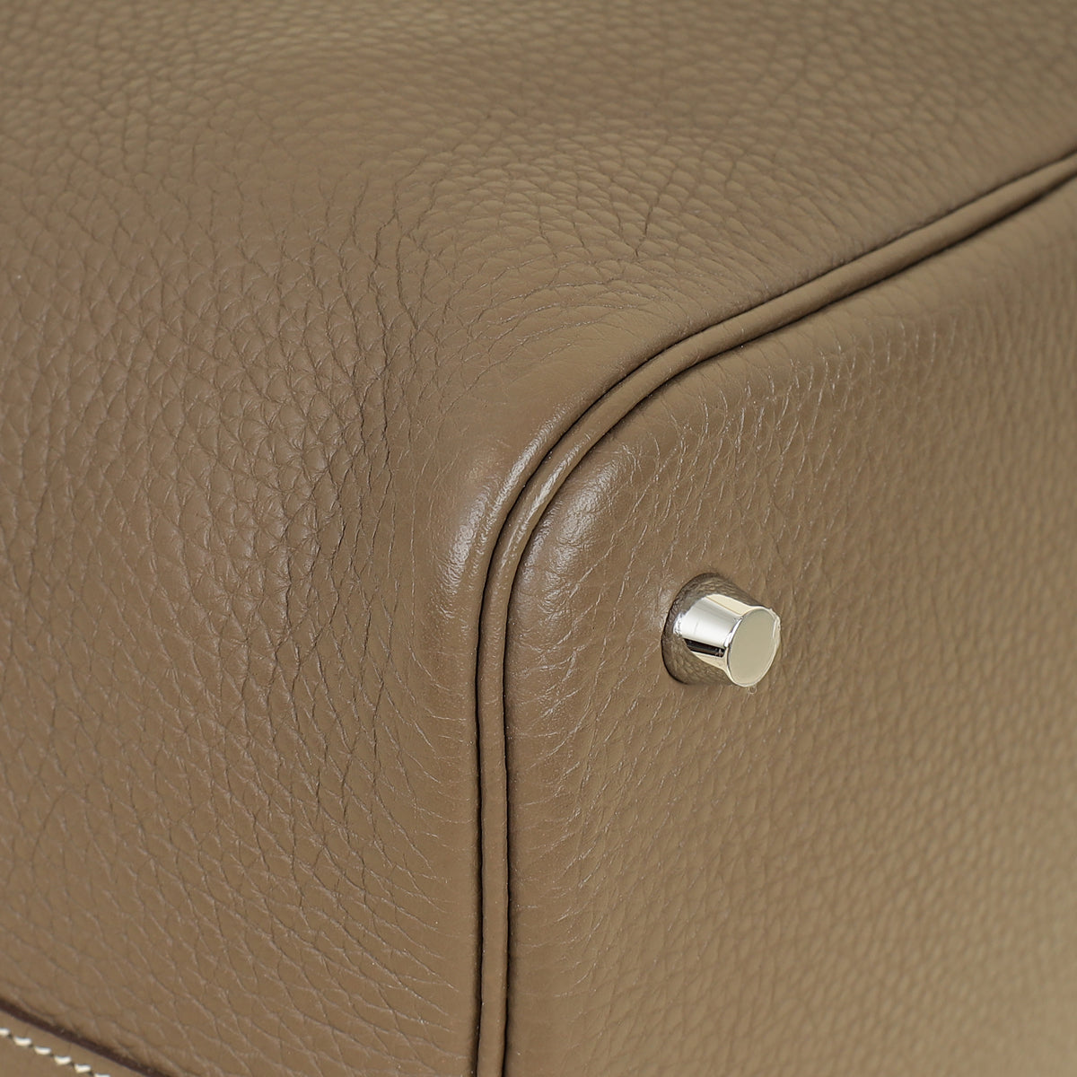 Hermes Etoupe Picotin Lock 22 Bag