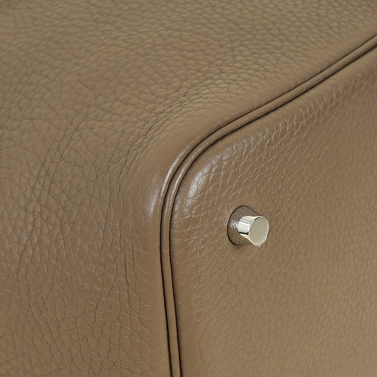 Hermes Etoupe Picotin Lock 22 Bag